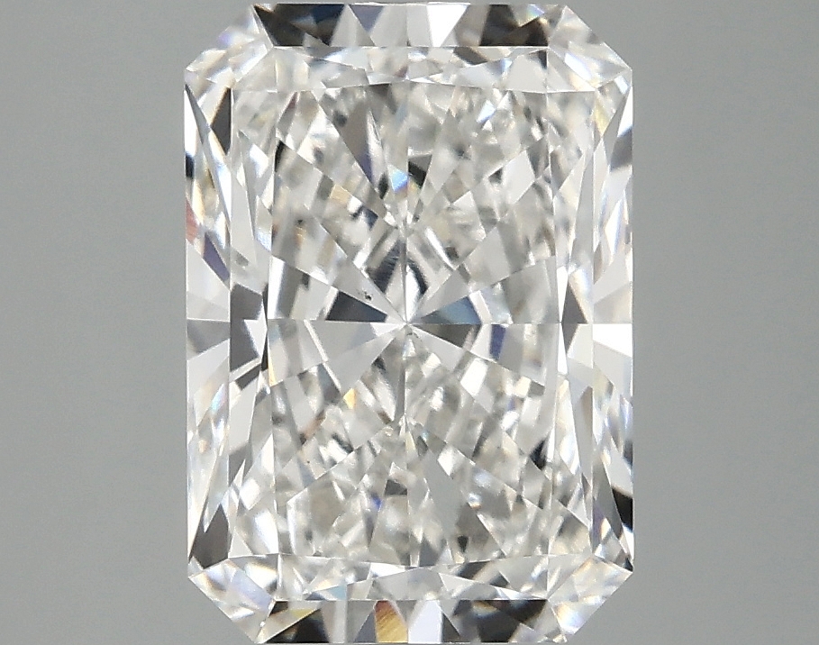 3.10 CT Radiant Diamond