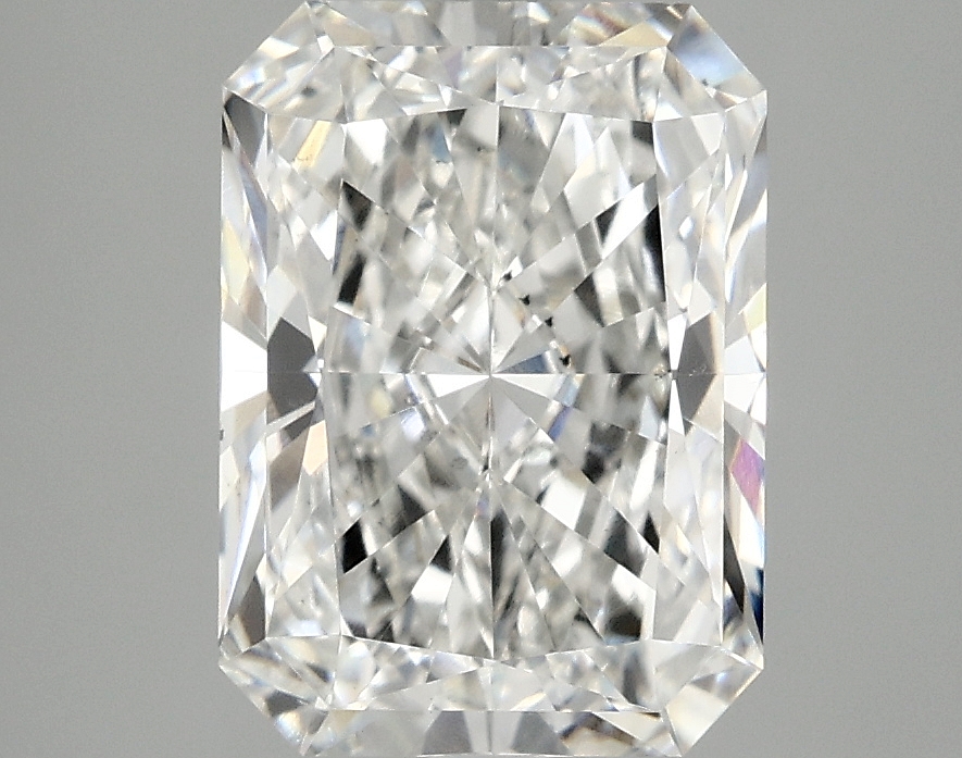 3.10 CT Radiant Diamond