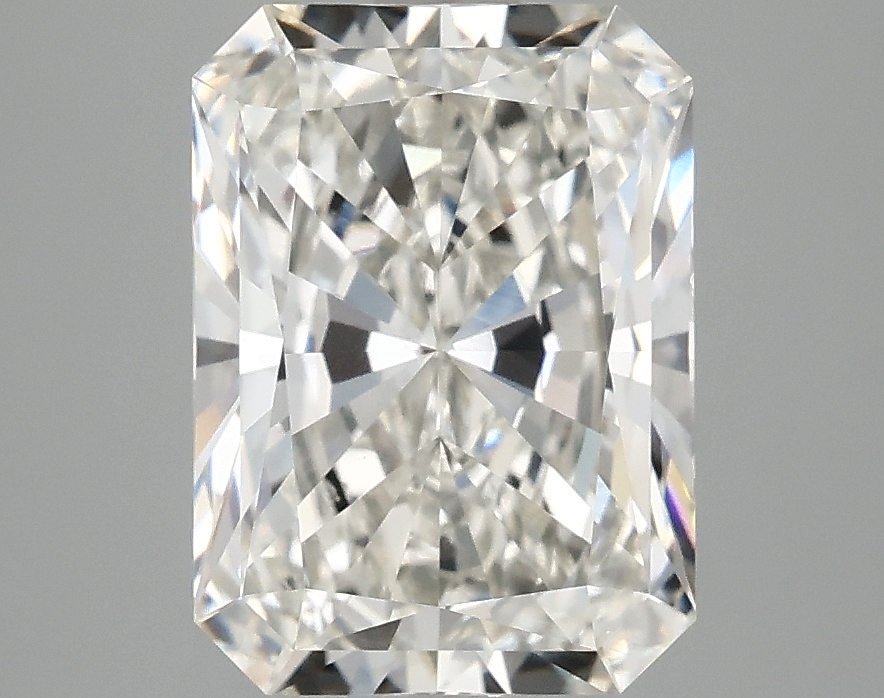 3.10 CT Radiant Diamond