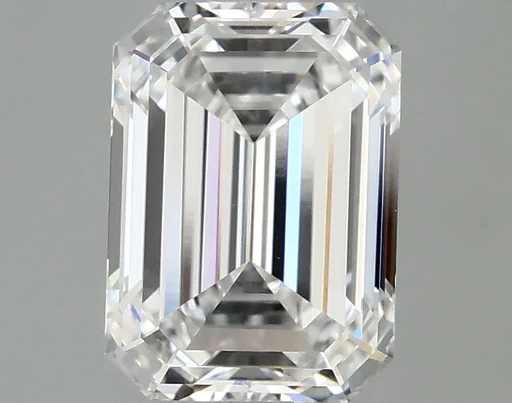 1.85 CT Emerald Diamond