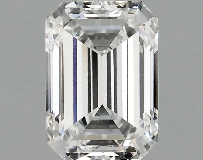 1.07 CT Emerald Diamond