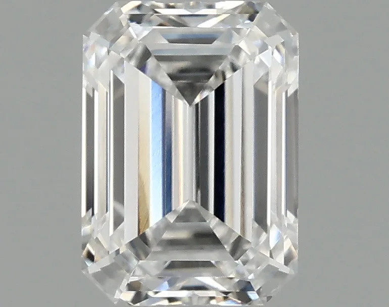 1.05 CT Emerald Diamond