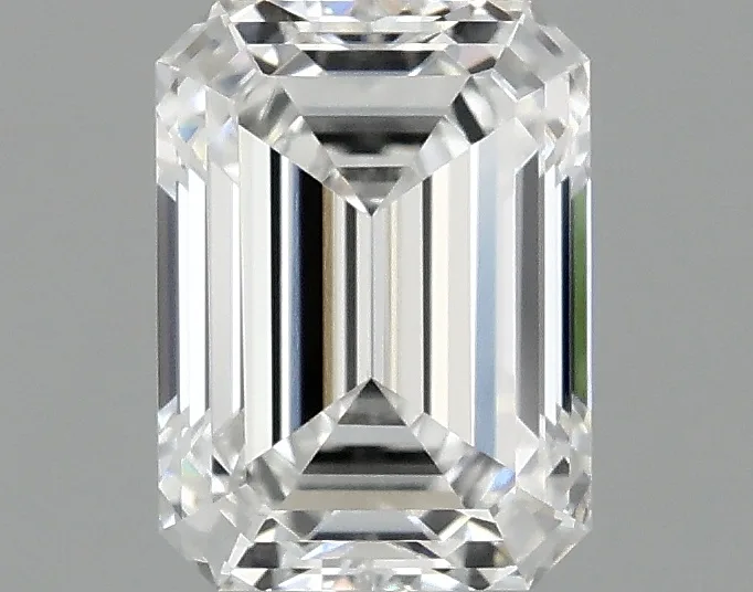 1.07 CT Emerald Diamond