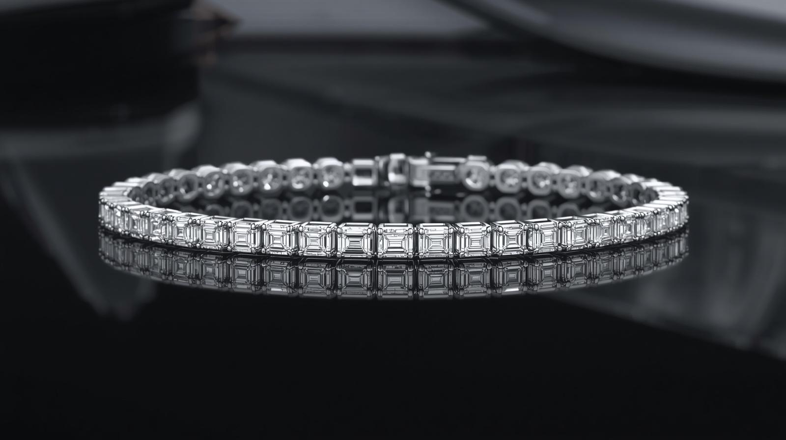 White Gold Tennis Bracelet · Round Brilliant