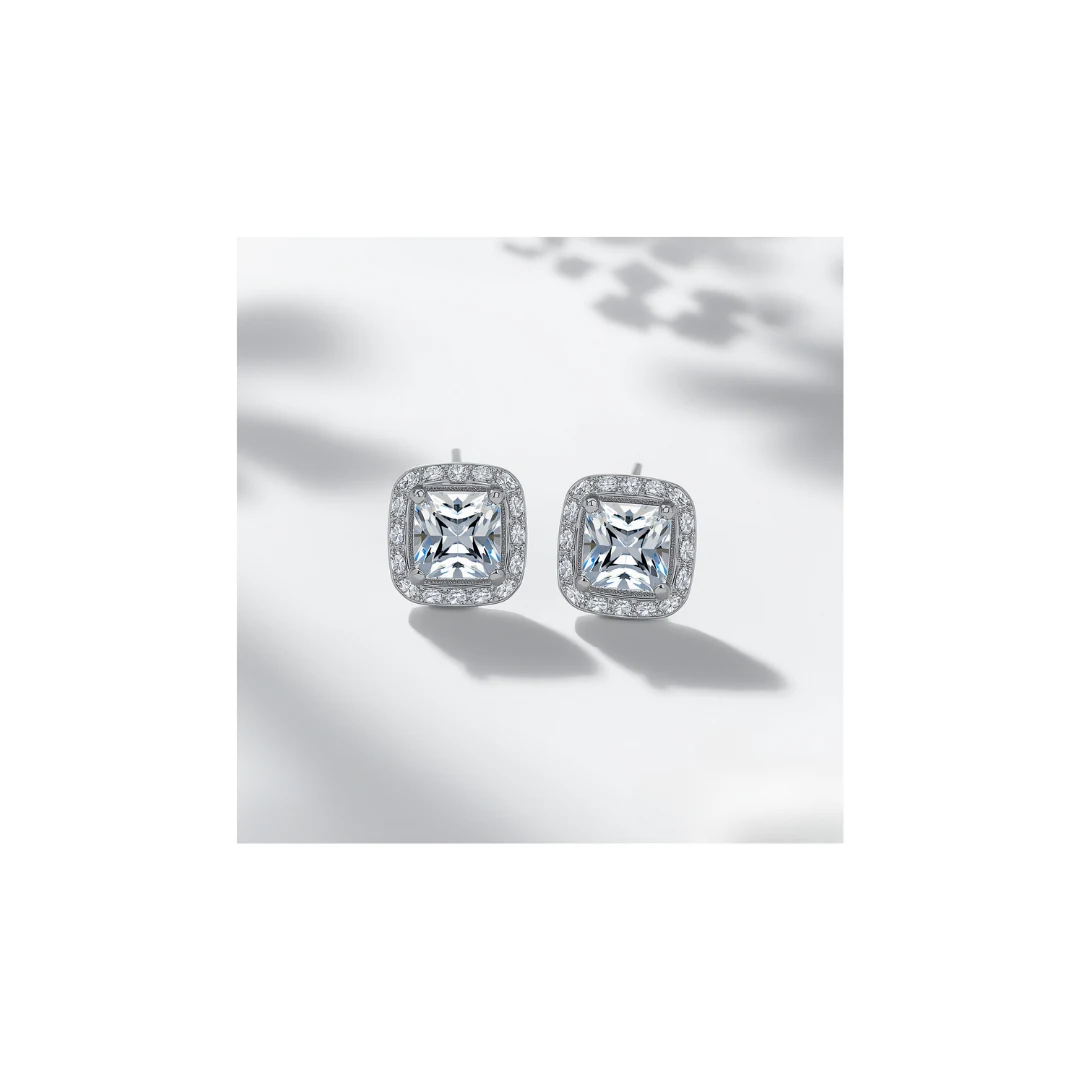 Amber Cluster Stud