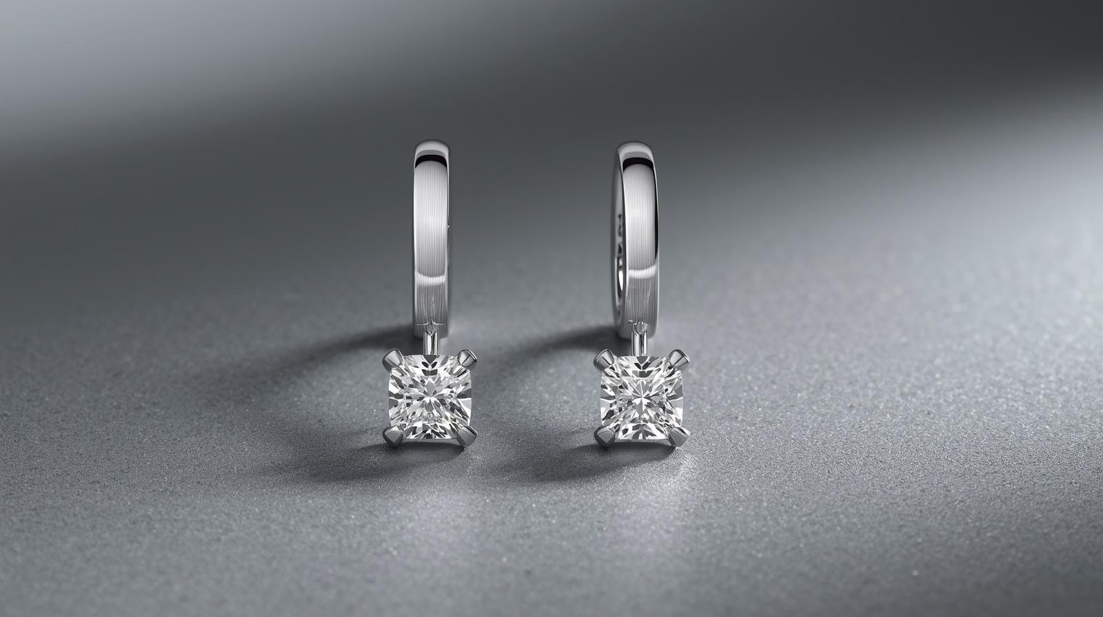 14K White Gold Designer Earring