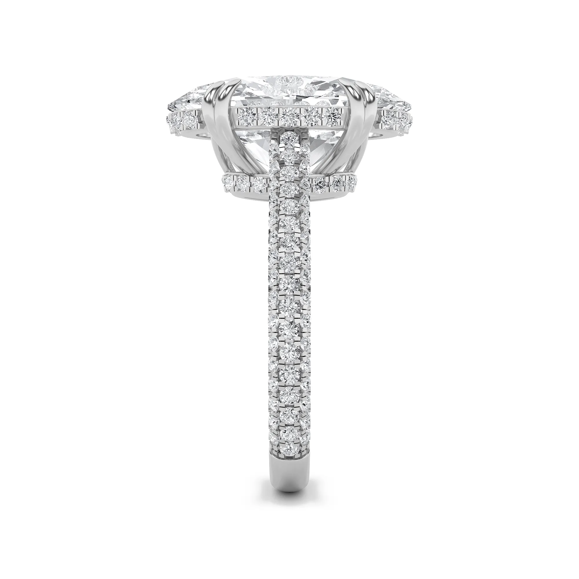 Lluvia de Arena lab grown diamond ring, detail of the oval diamond