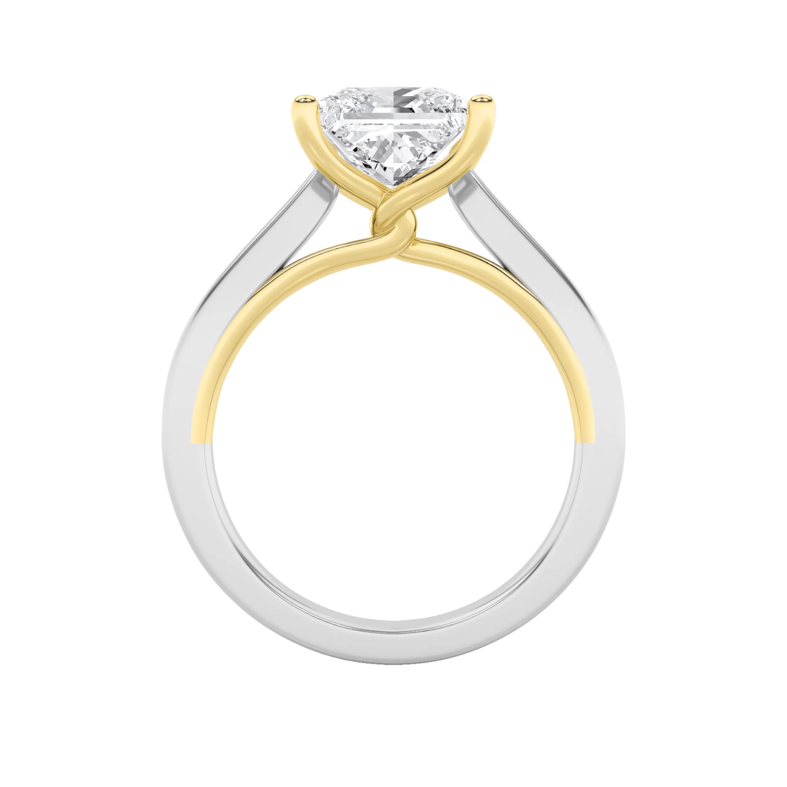 Certeza Sagrada lab grown diamond ring, detail of the princess diamond