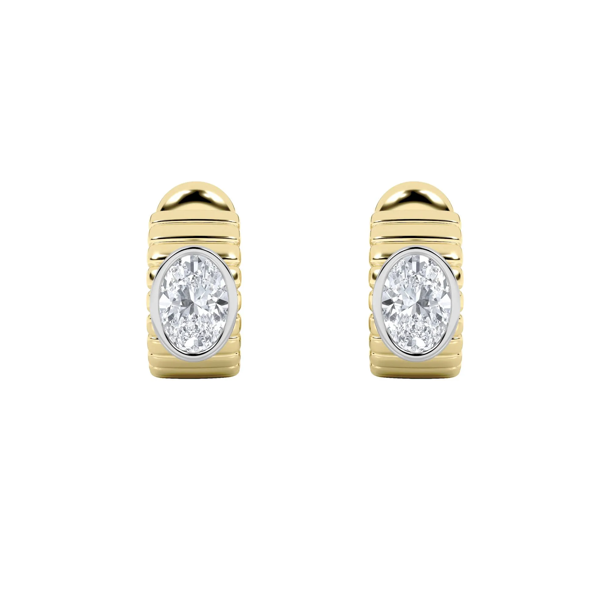 Seda del Lucero lab grown diamond earrings, detail of the oval diamond