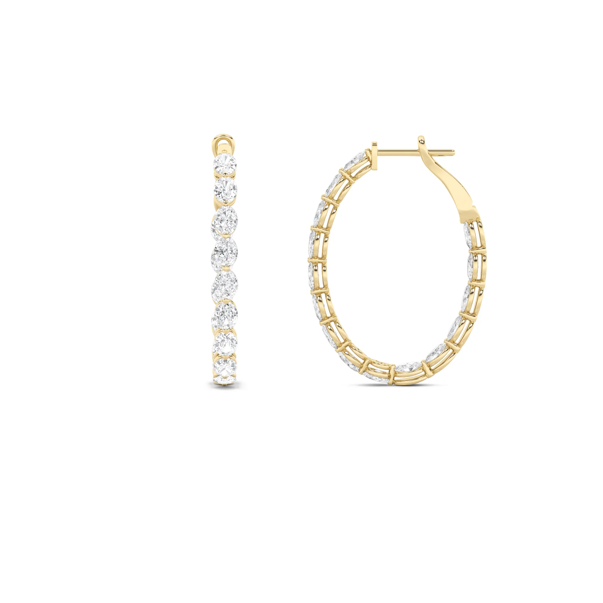 Contorno de Oro lab grown diamond earrings, detail of the oval diamond