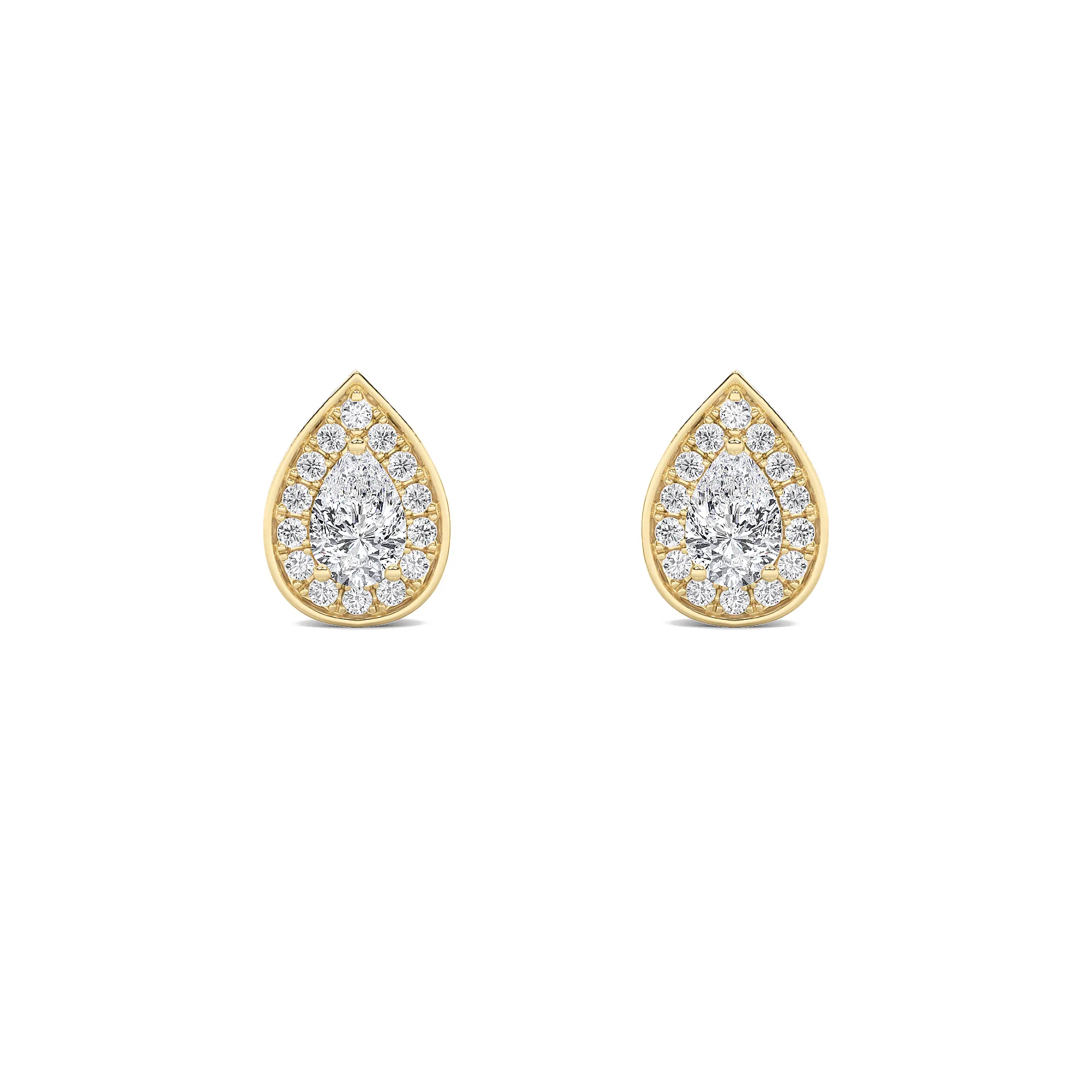 Brisa Sagrada lab grown diamond earrings, detail of the pear diamond