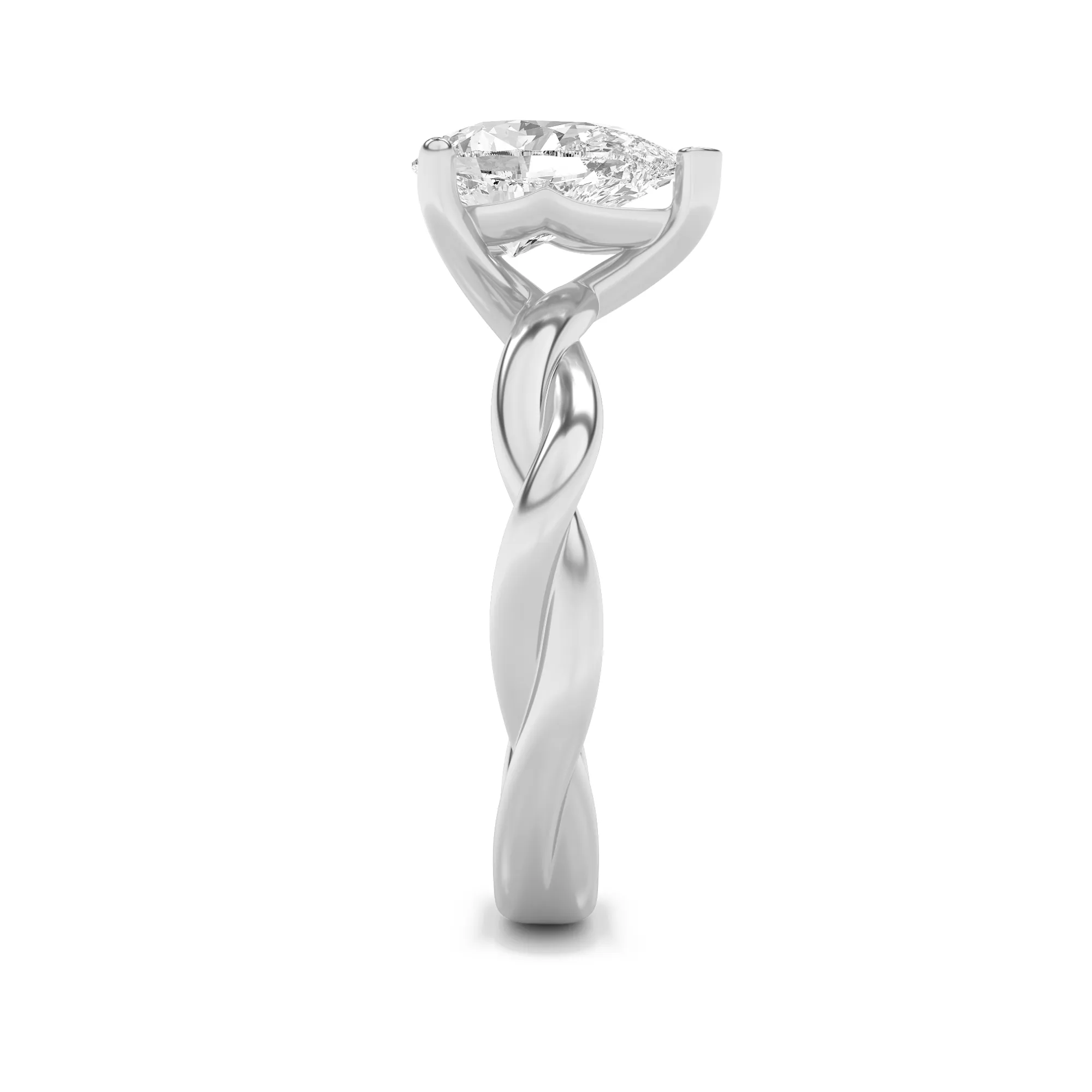 Resplandor de Umbral lab grown diamond ring, detail of the pear diamond