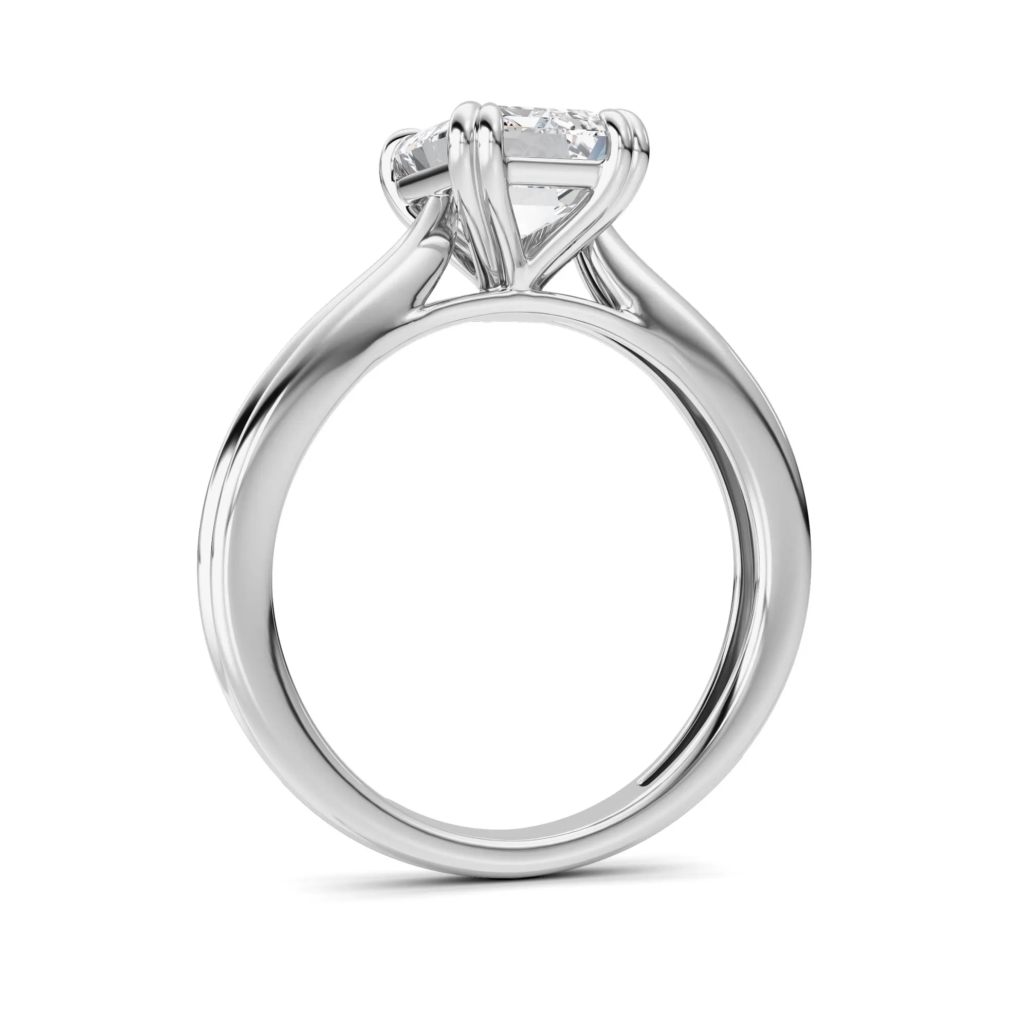 Perla de Llama lab grown diamond ring, detail of the emerald diamond