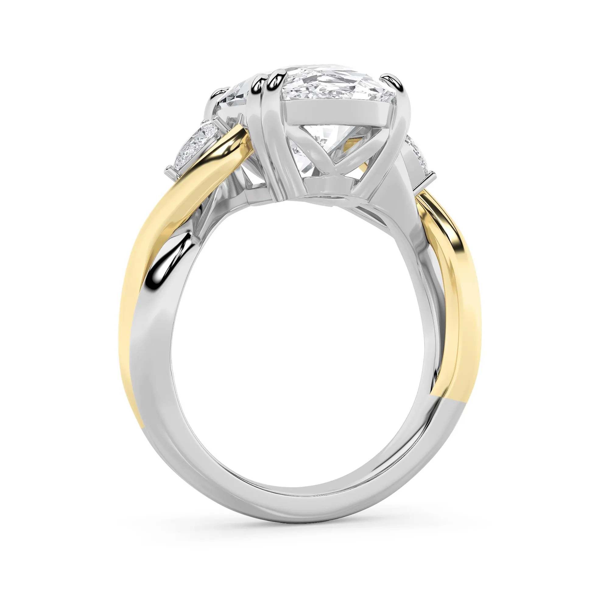 Cima Eterna lab grown diamond ring, detail of the oval diamond