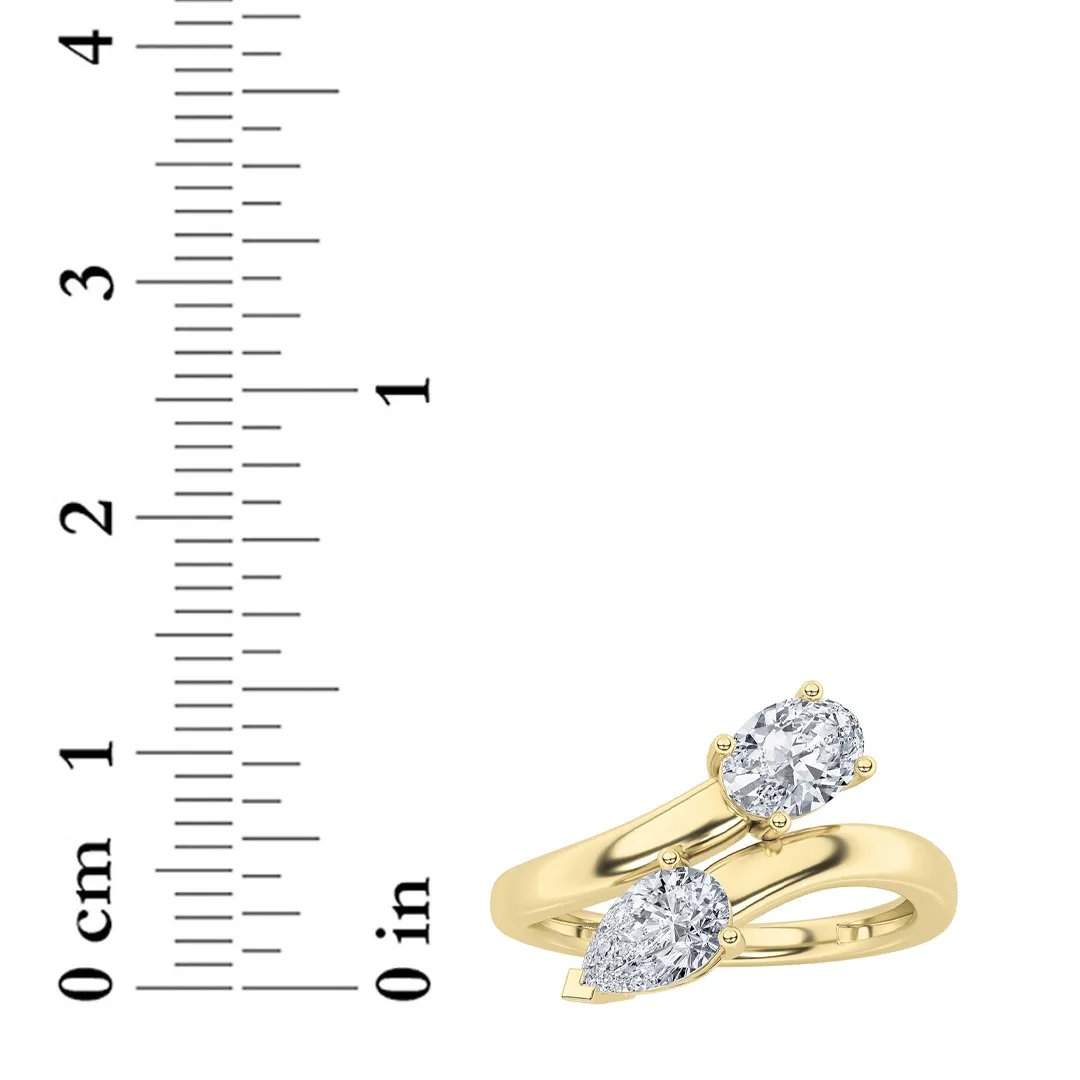 Esencia del Otoño lab grown diamond ring, detail of the pear diamond