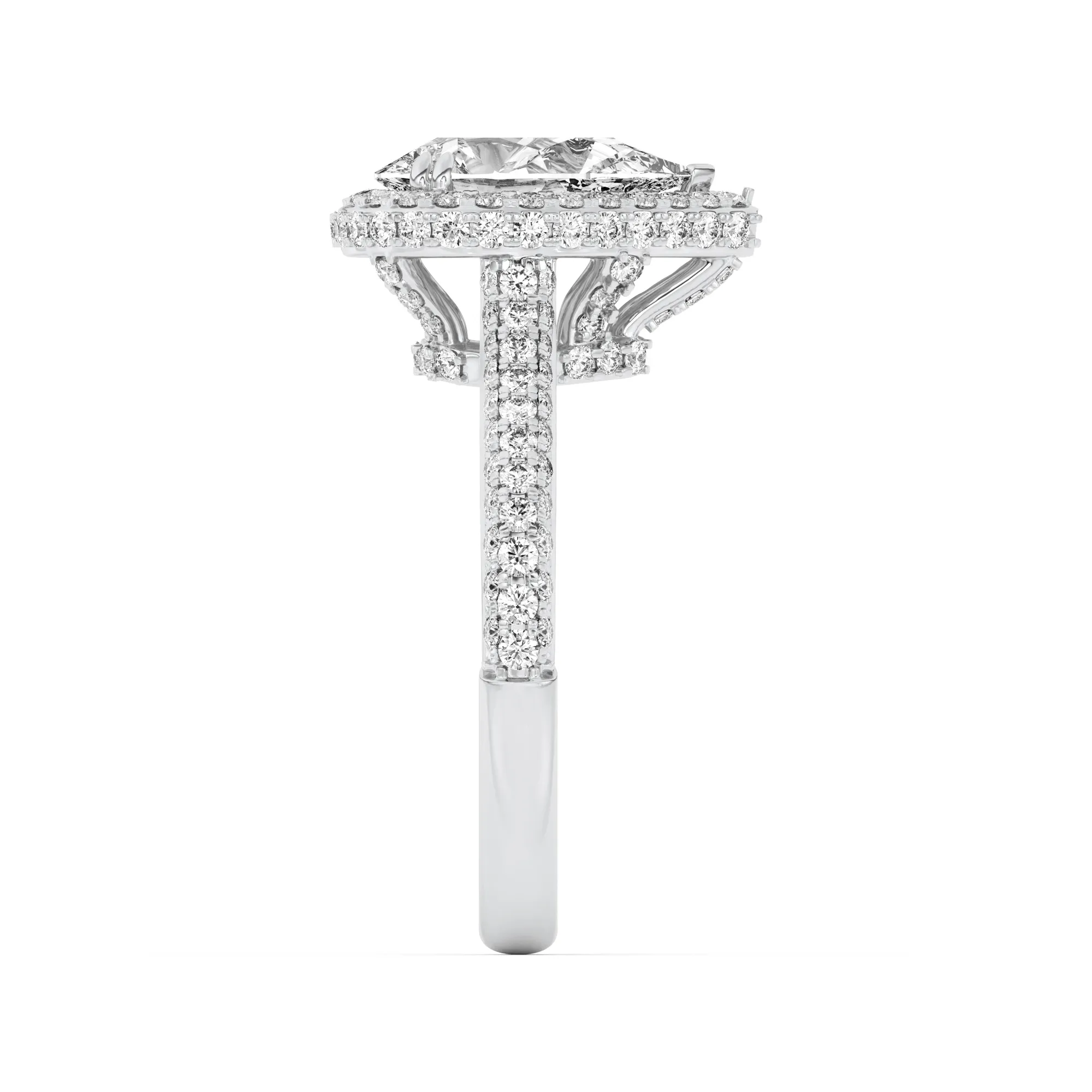 Ternura del Cielo lab grown diamond ring, detail of the pear diamond