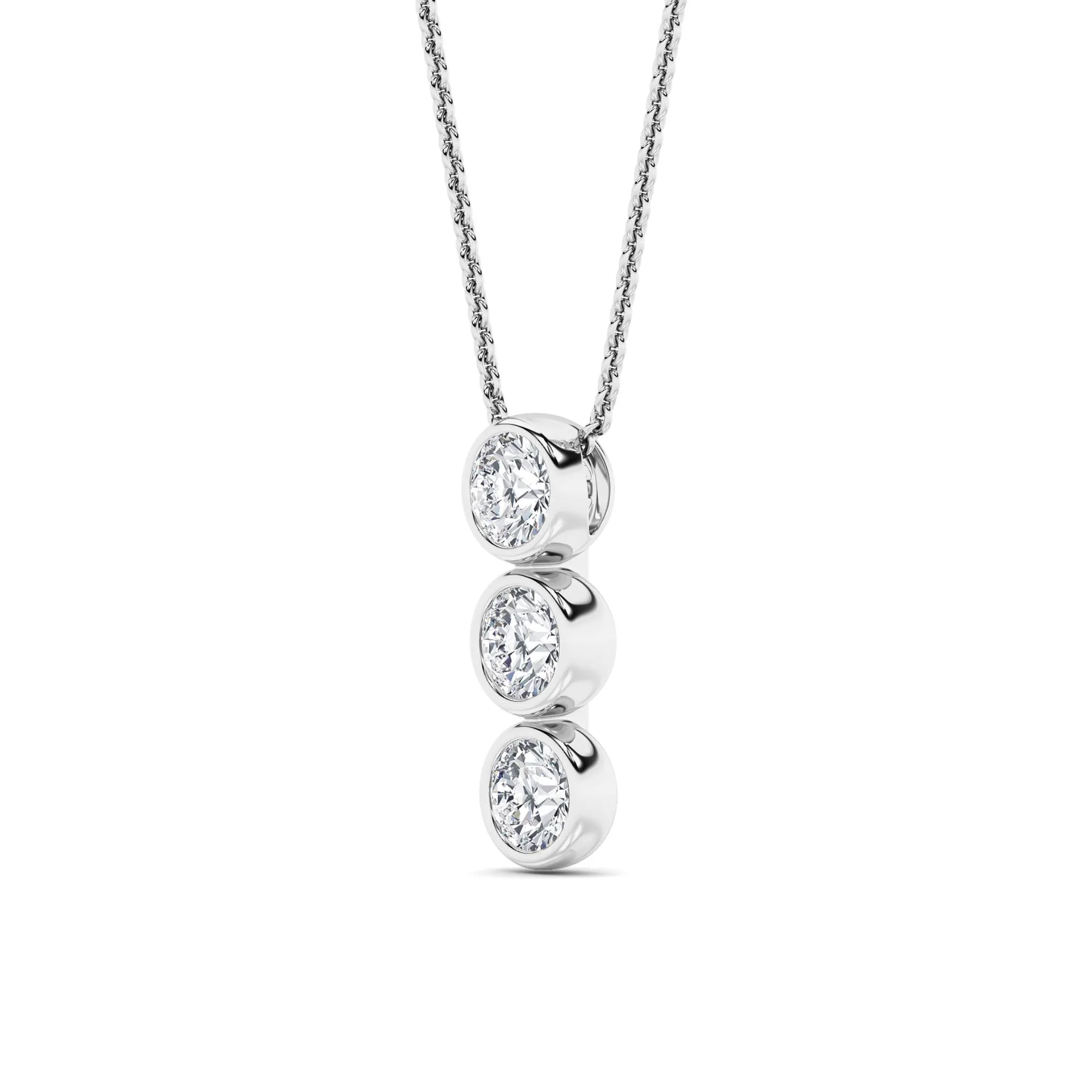 Nieve de Piedra lab grown diamond necklace, on-hand view