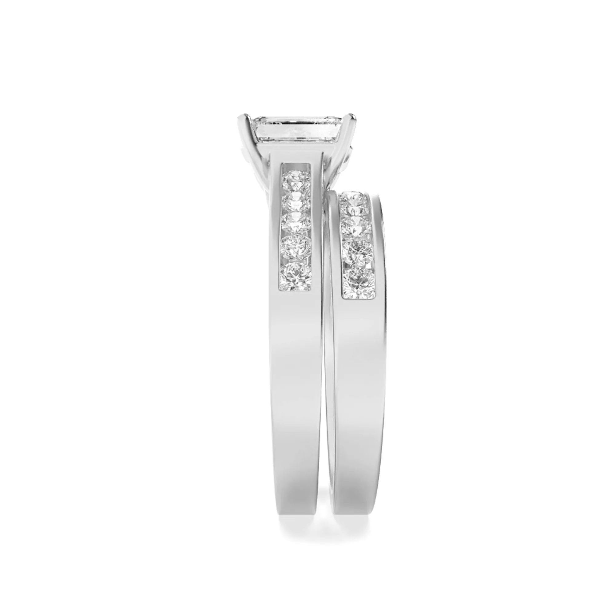 Alma del Rocío lab grown diamond ring, detail of the round diamond