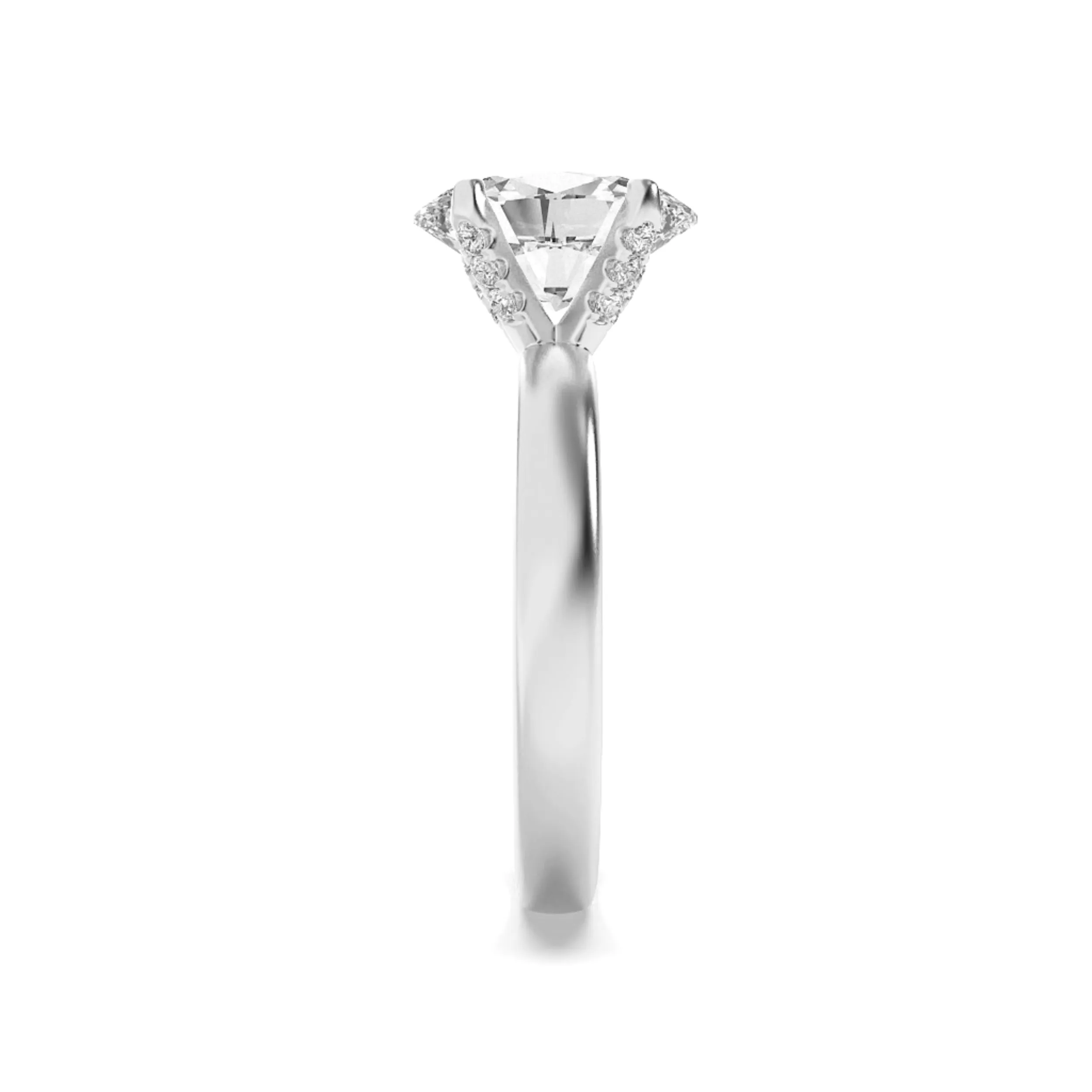 Noche del Fuego lab grown diamond ring, detail of the oval diamond