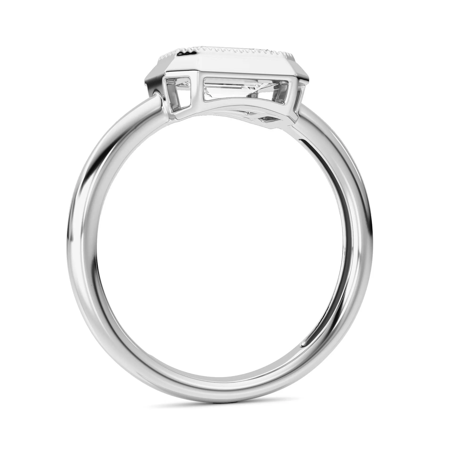 Reflejo de Silencio lab grown diamond ring, detail of the emerald diamond