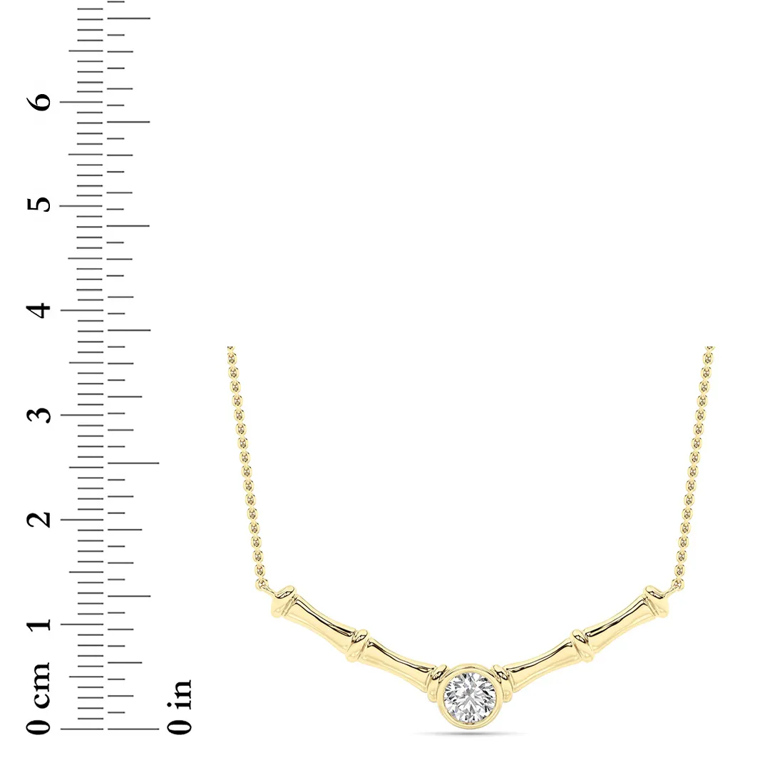Piedra del Silencio lab grown diamond necklace, detail of the round diamond