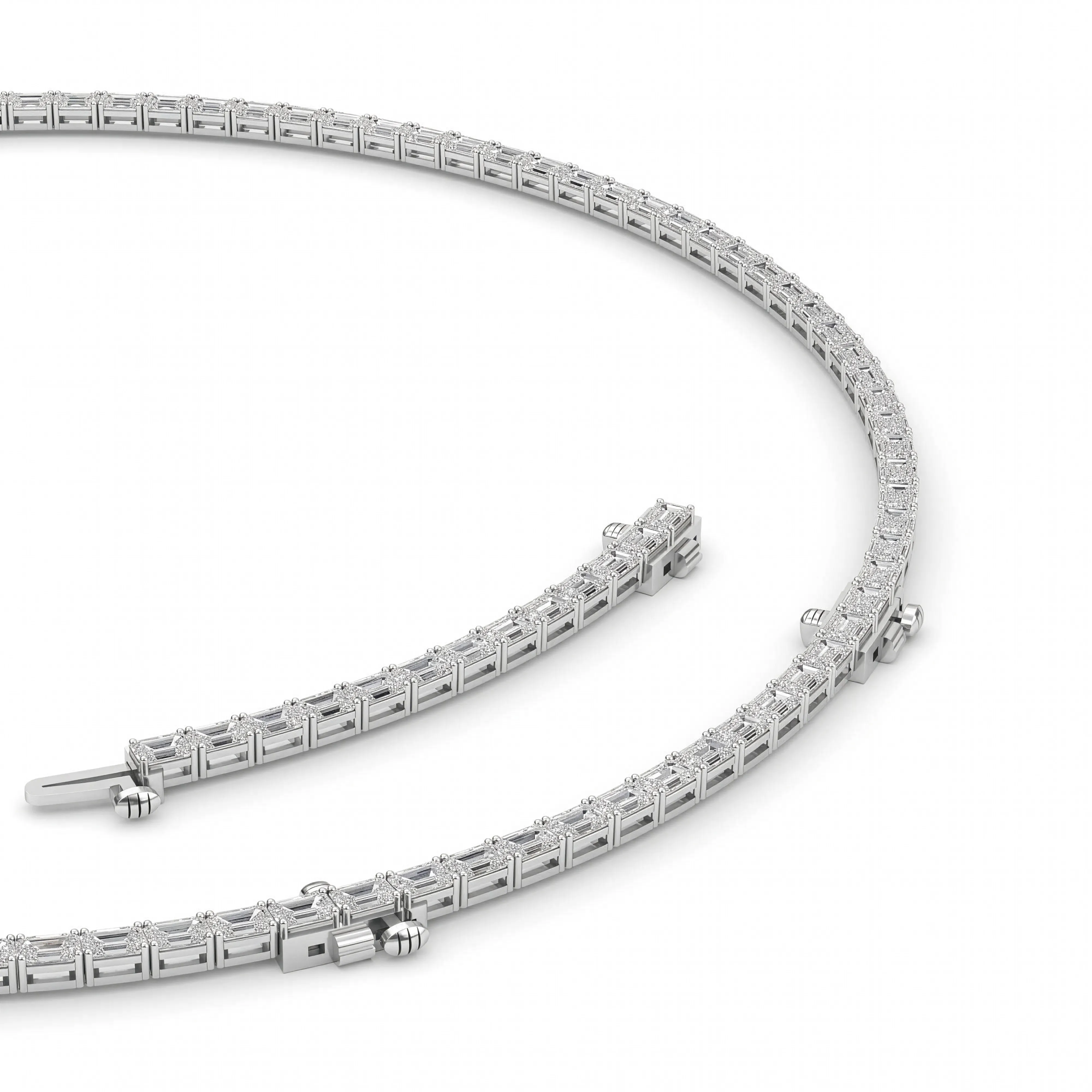 Ribera Velada lab grown diamond necklace, detail of the emerald diamond