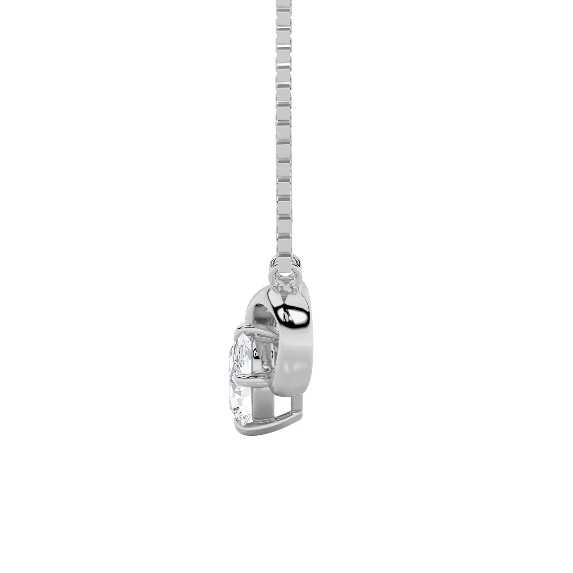 Alma del Alba lab grown diamond necklace, detail of the oval diamond