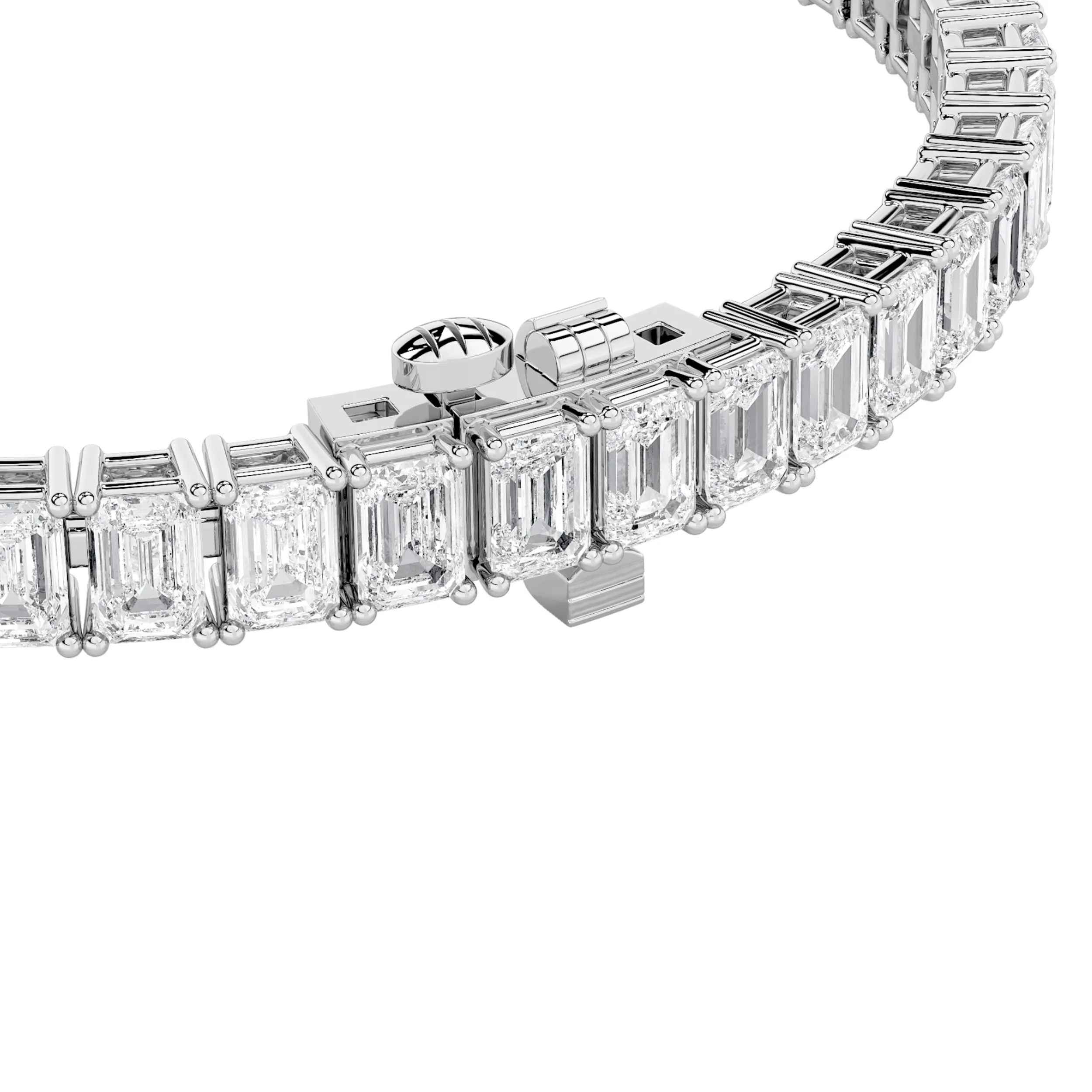 Vuelo Vivo lab grown diamond bracelet, detail of the emerald diamond