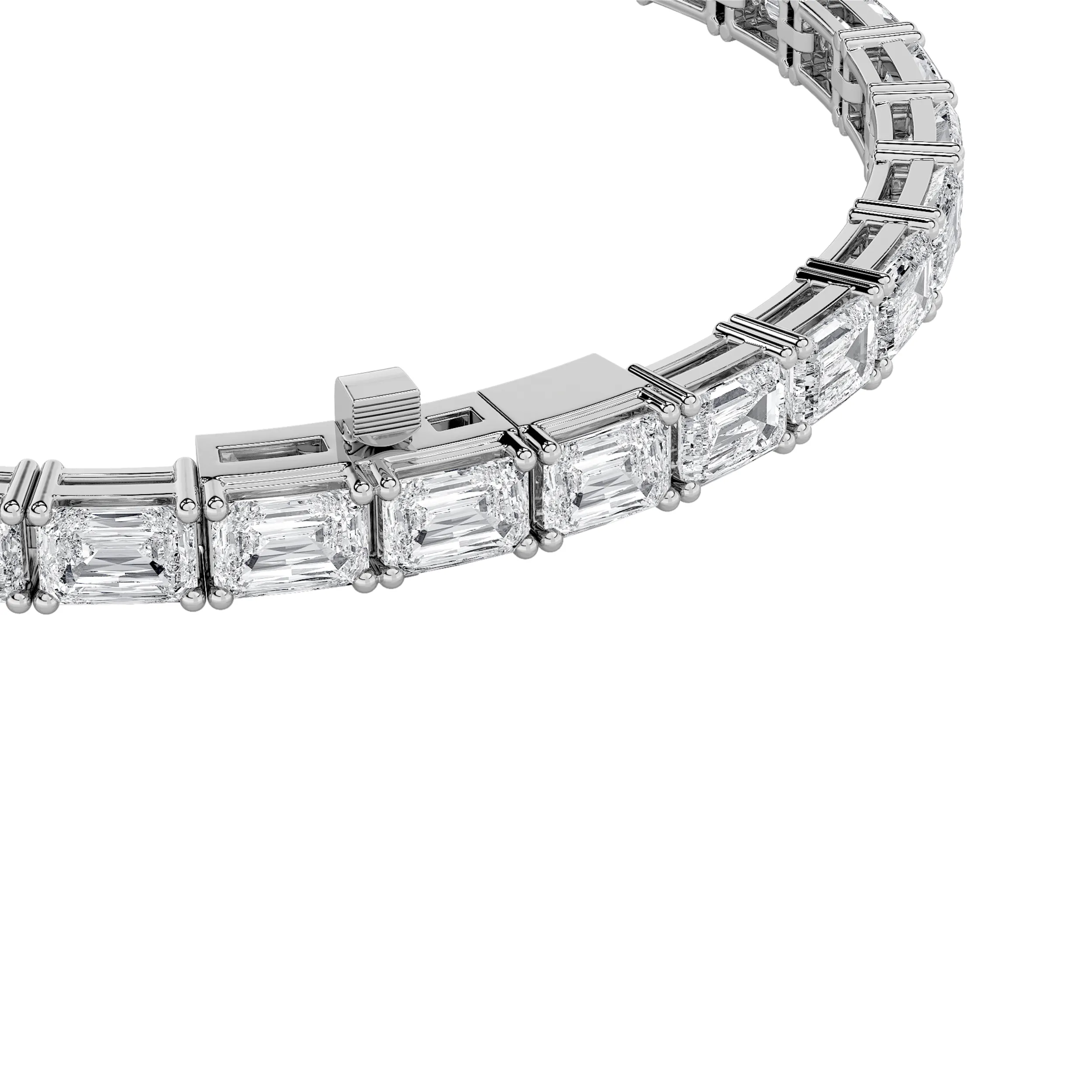 Paloma del Origen lab grown diamond bracelet, detail of the emerald diamond
