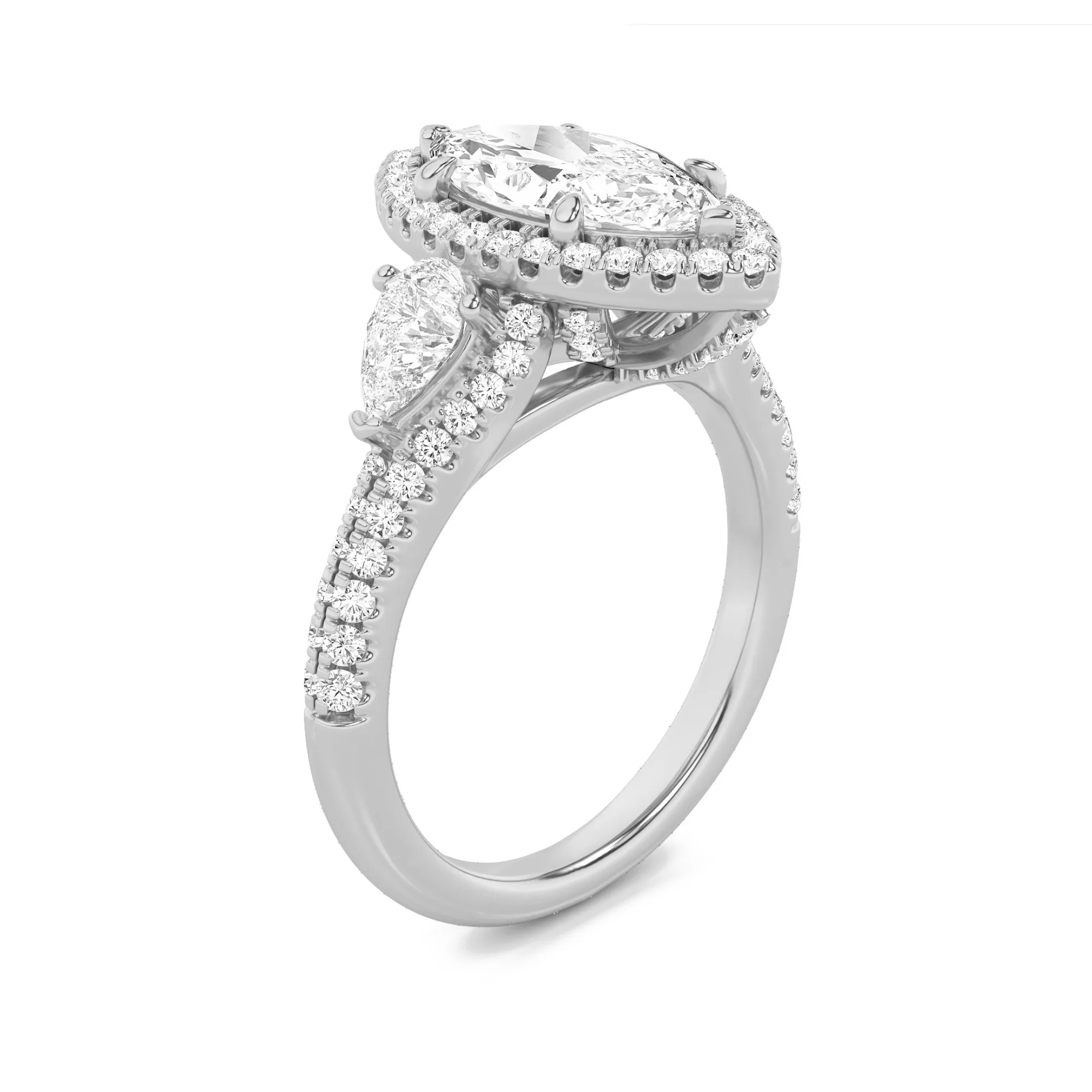 Ribera de Marea lab grown diamond ring, detail of the emerald diamond