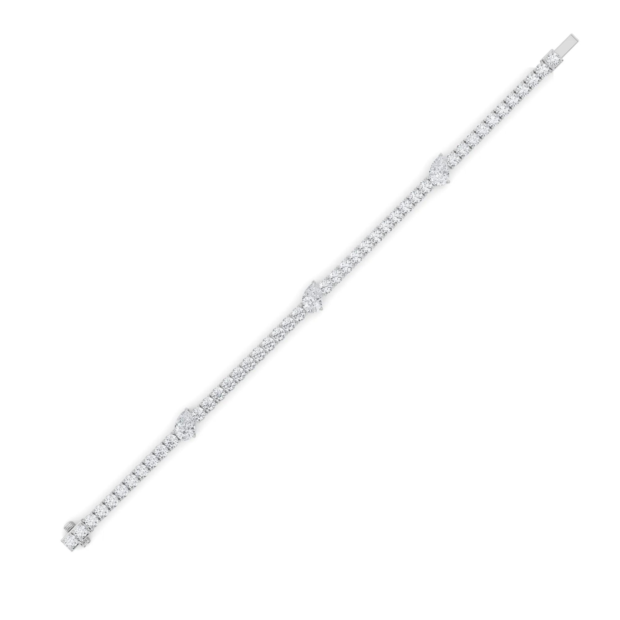 Rumbo Secreto lab grown diamond bracelet, on-hand view