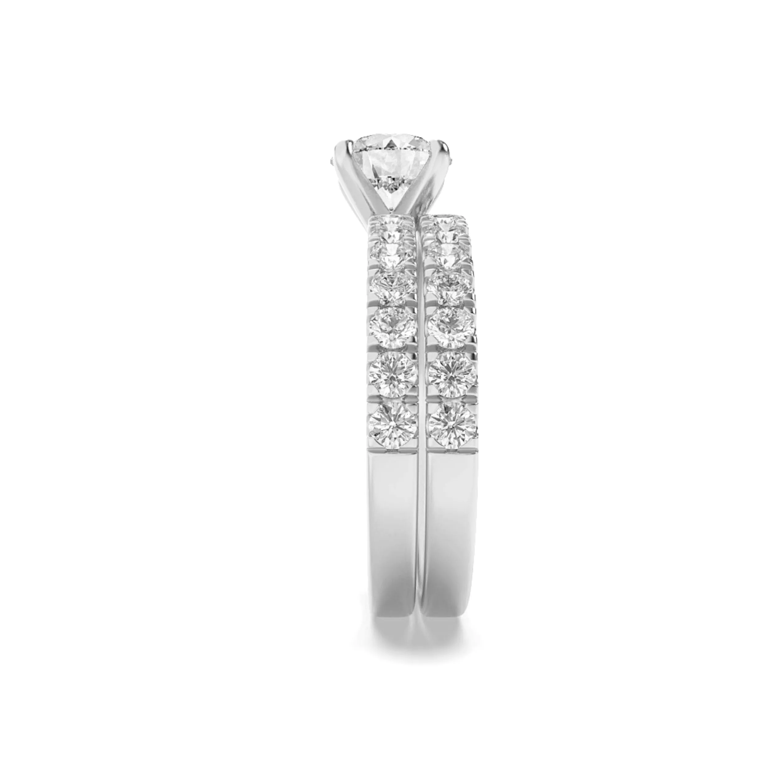 Mirada de Seda lab grown diamond ring, detail of the round diamond