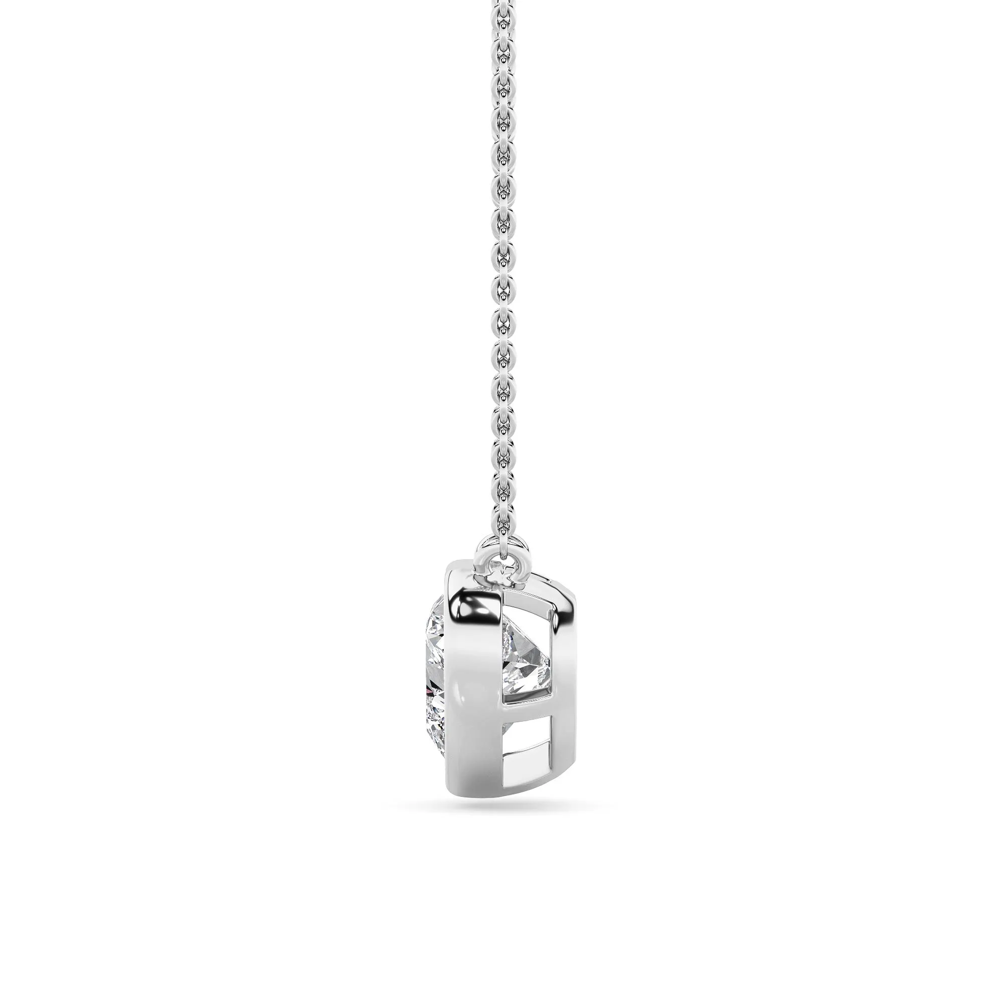 Rosa del Silencio lab grown diamond necklace, detail of the heart diamond