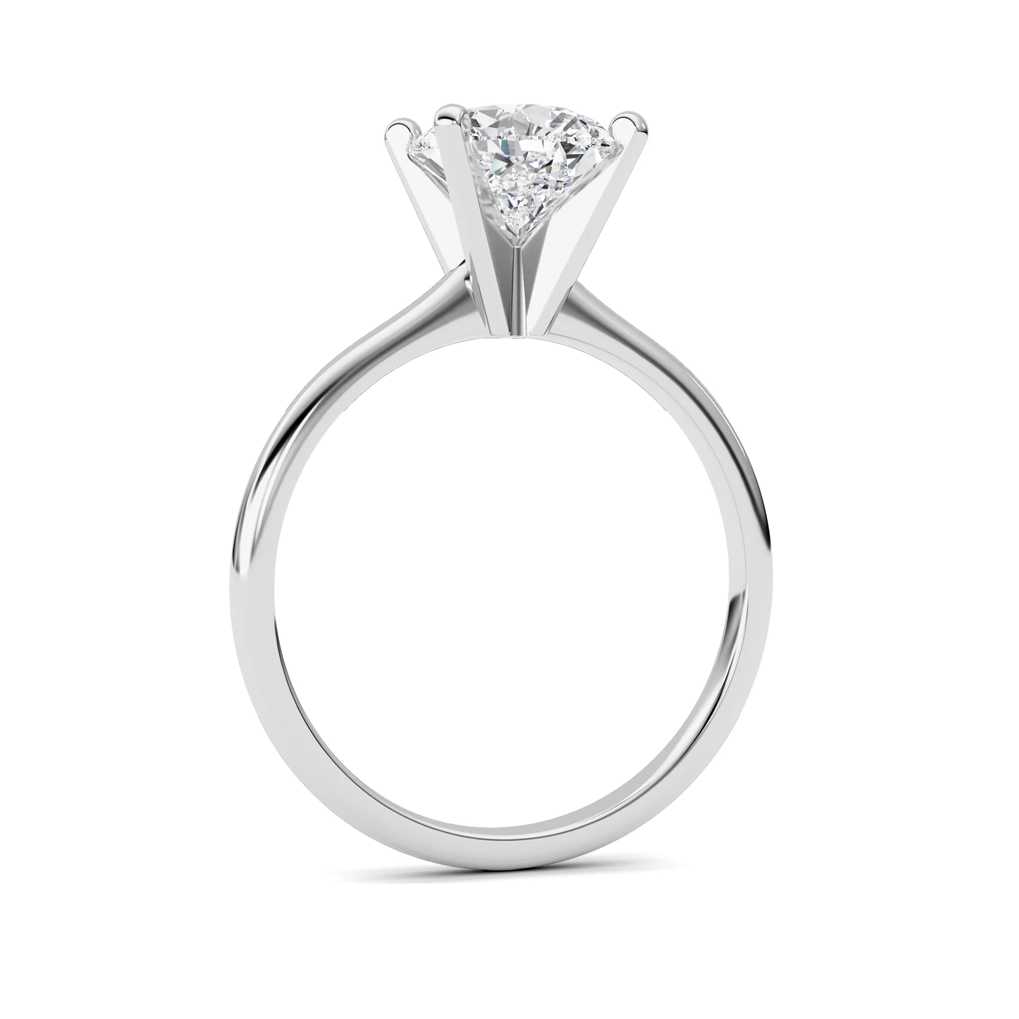 Marea del Rocío lab grown diamond ring, detail of the pear diamond