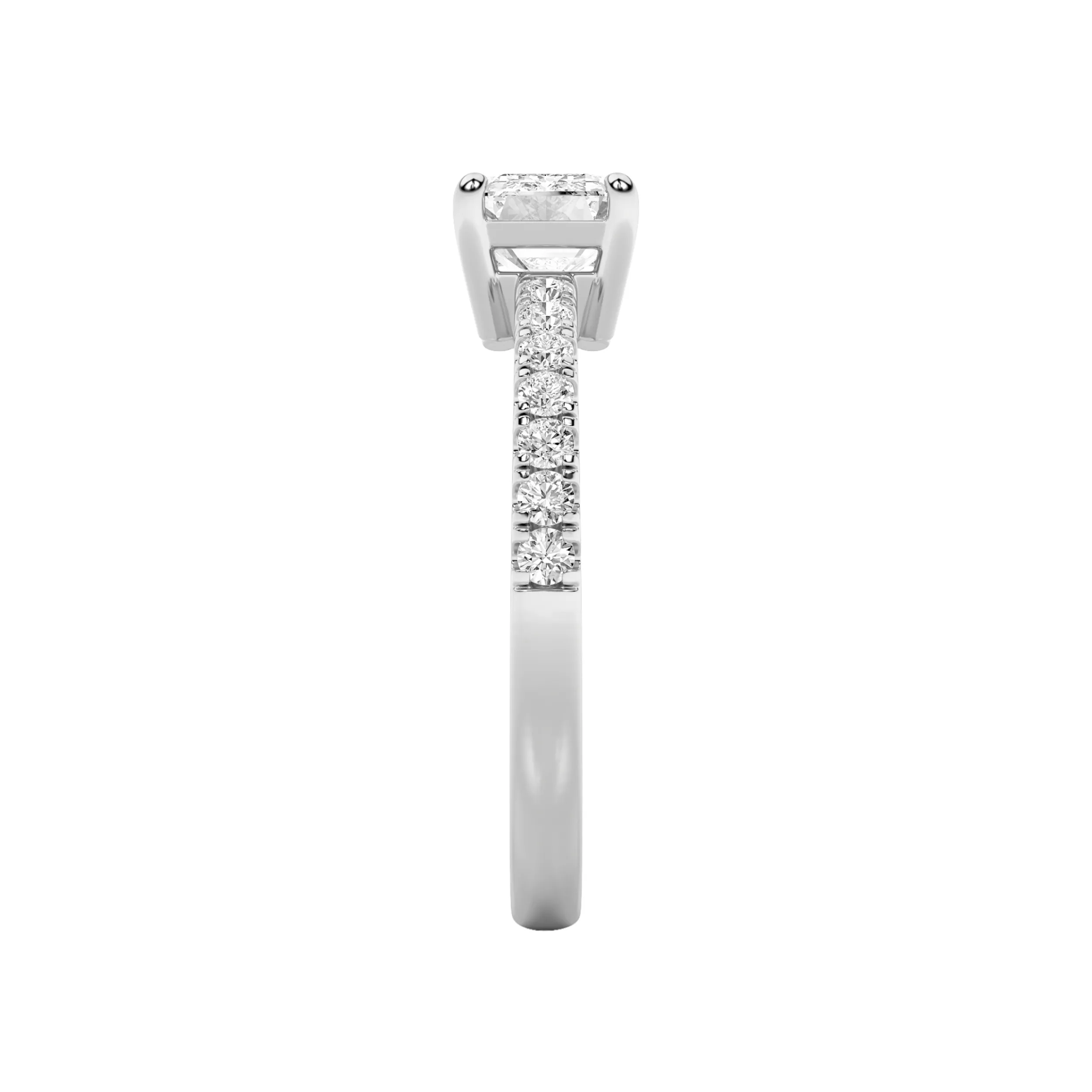 Reina del Silencio lab grown diamond ring, detail of the elongated cushion diamond