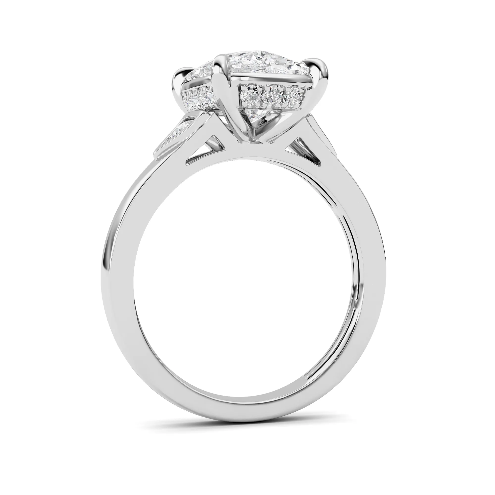 Ola de Bruma lab grown diamond ring, detail of the elongated cushion diamond