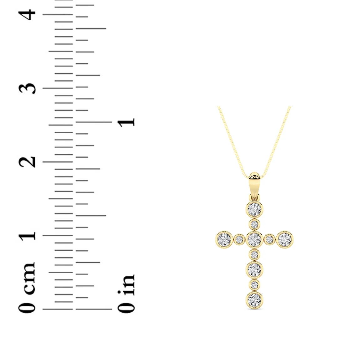 Lluvia Viva lab grown diamond necklace, detail of the round diamond
