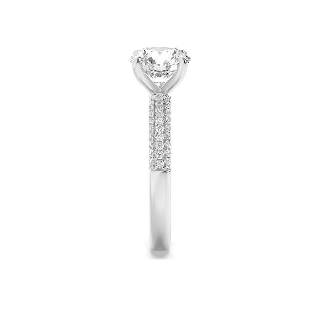 Milagro Secreto lab grown diamond ring, detail of the round diamond
