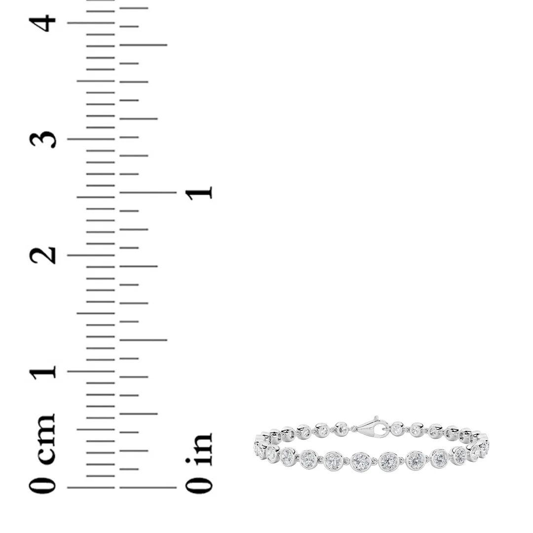 Fuente Serena lab grown diamond bracelet, detail of the round diamond