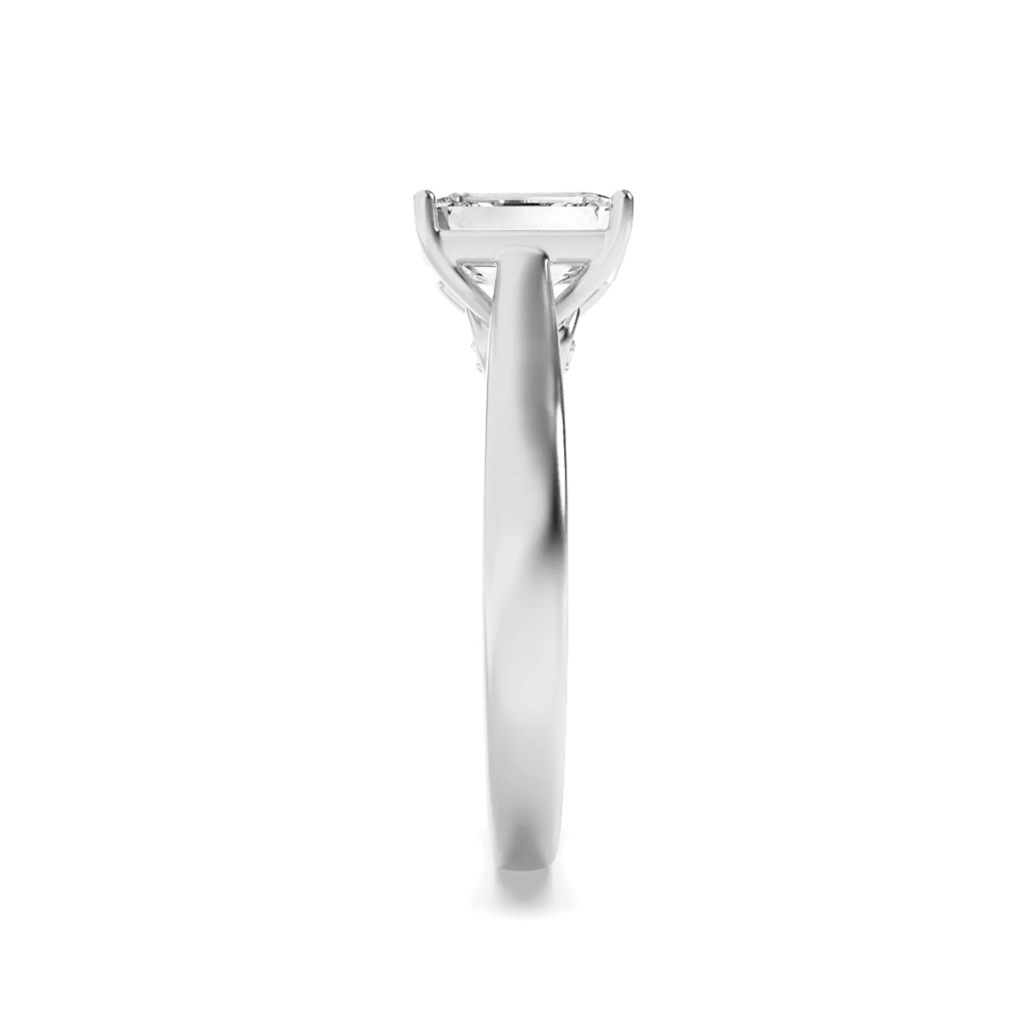 Esencia Viva lab grown diamond ring, detail of the emerald diamond