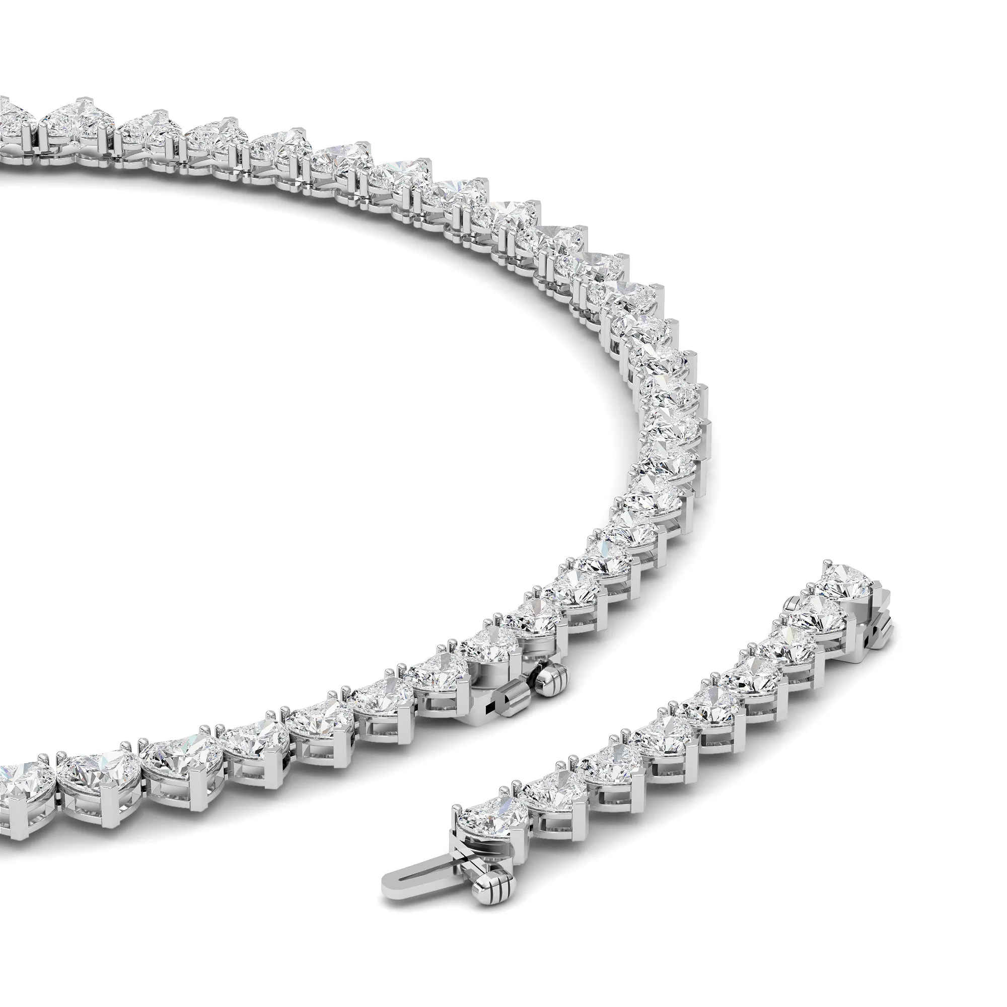 Memoria Lejana lab grown diamond necklace, detail of the heart diamond