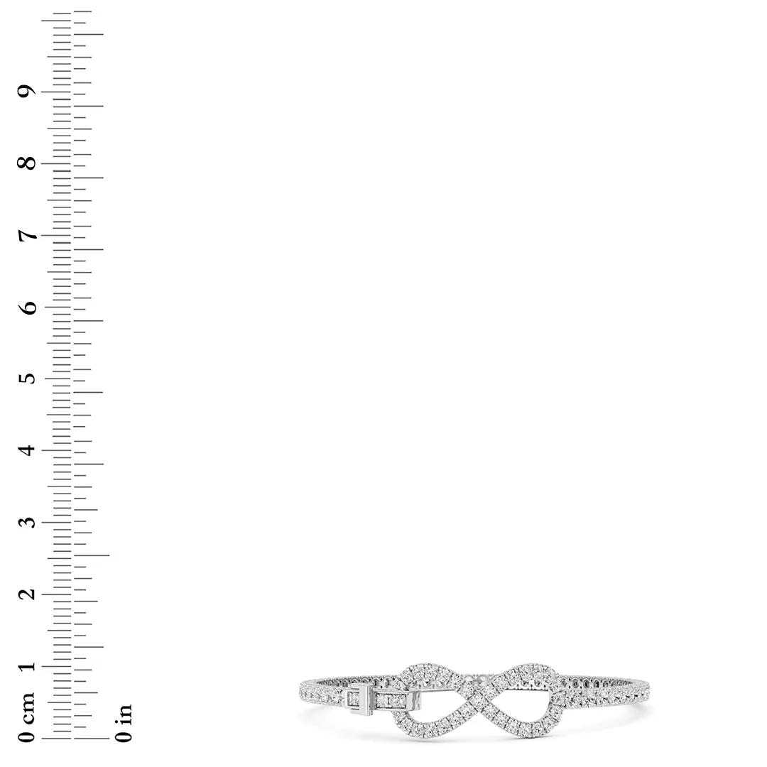 Esencia del Origen lab grown diamond bracelet, detail of the round diamond