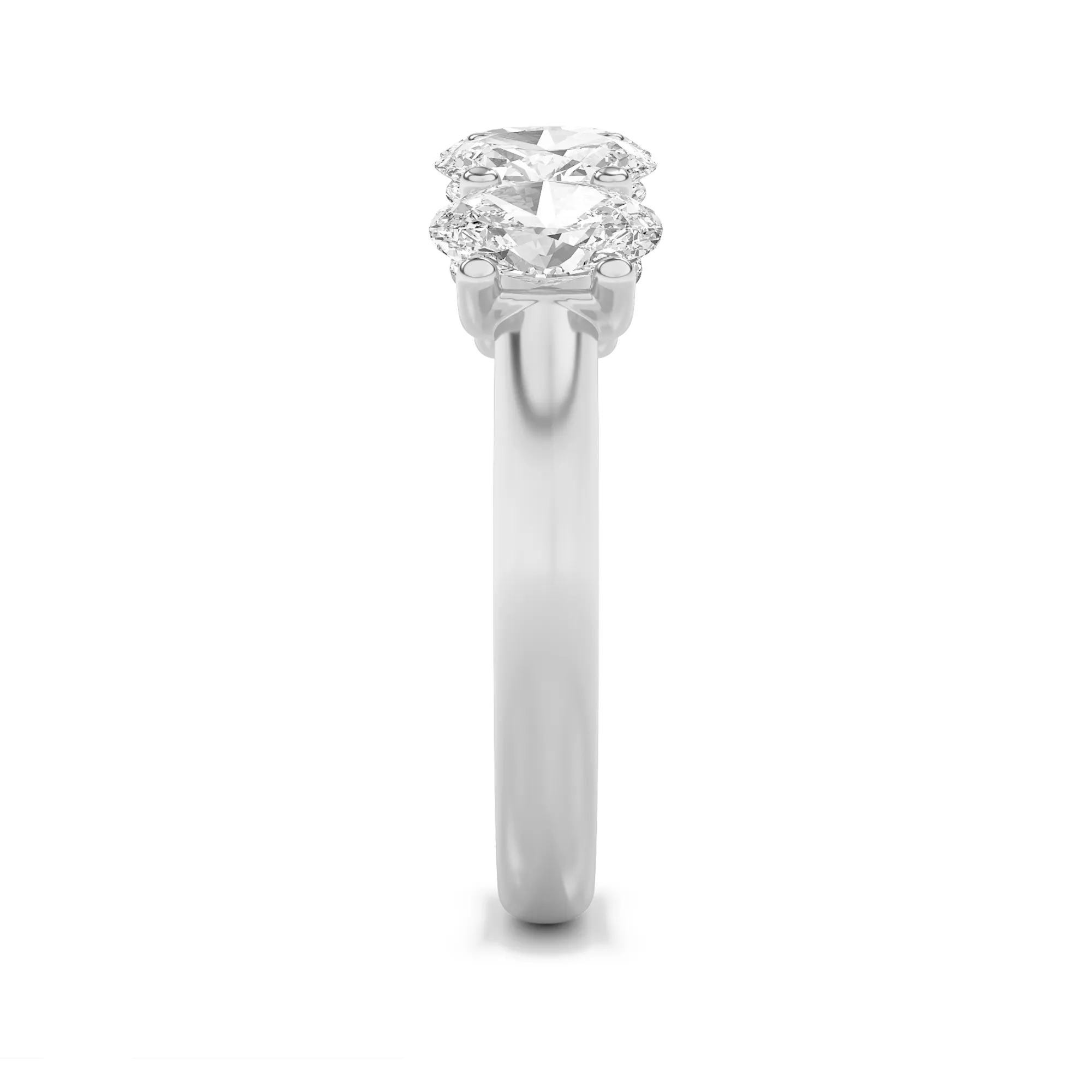 Viento de Invierno lab grown diamond ring, detail of the oval diamond