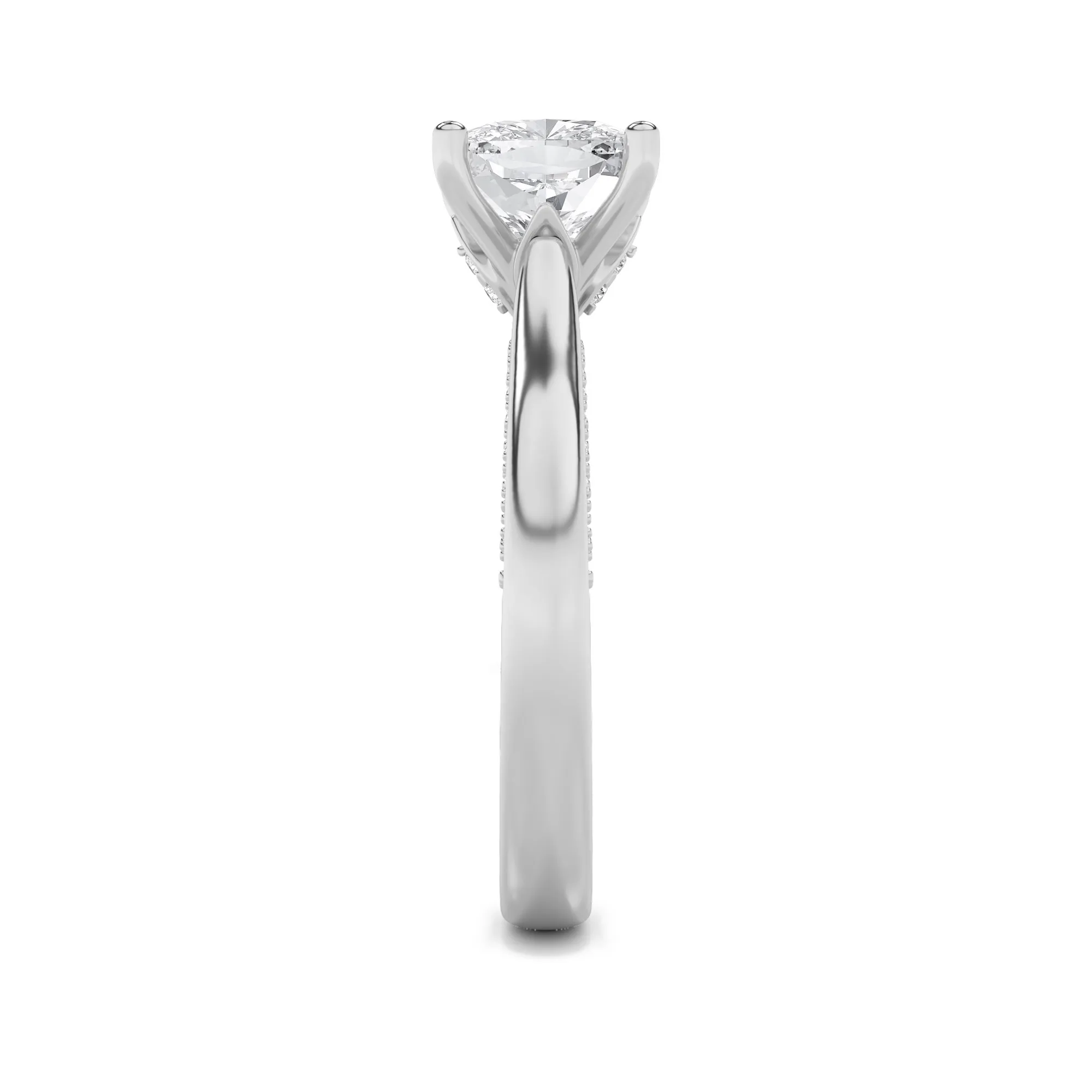 Nieve Antigua lab grown diamond ring, detail of the cushion diamond