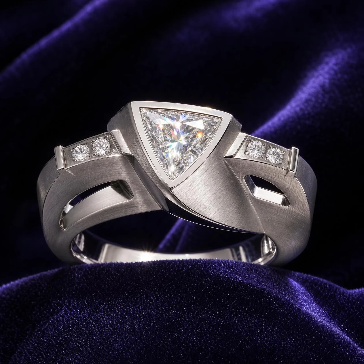 Nuvola d'Autunno, 1.14 ct tw trillion lab grown diamond ring in 18K white gold (front view)