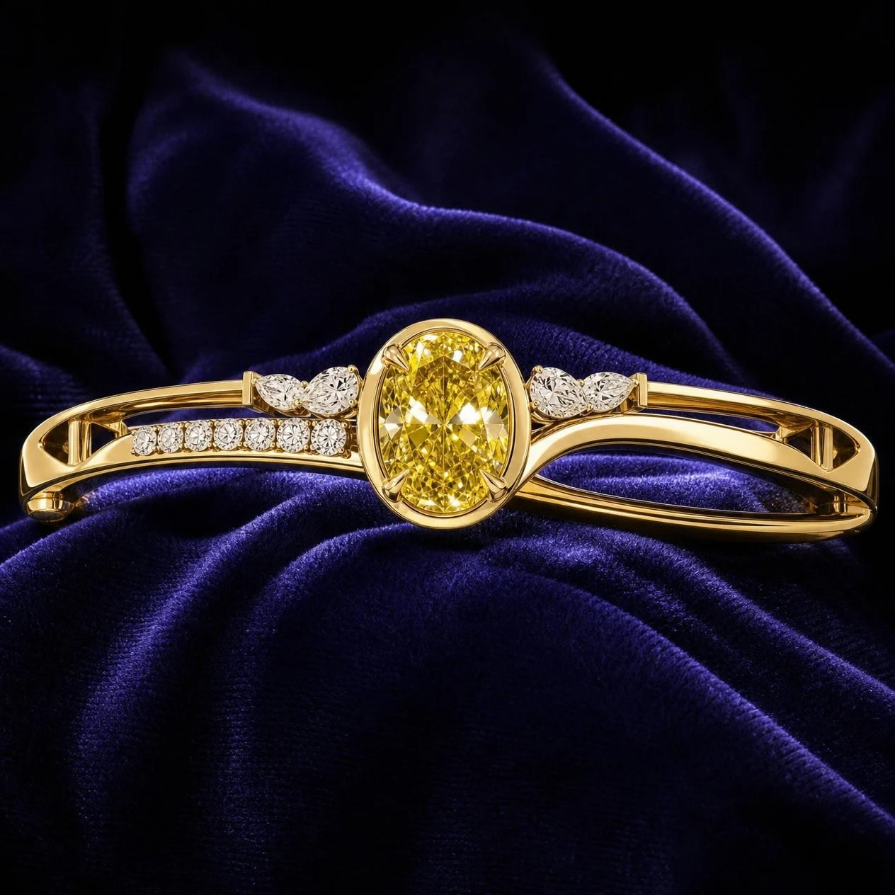 Cielo d'Ivoire, 3.06 ct tw oval lab grown diamond bracelet in 18K yellow gold (front view)