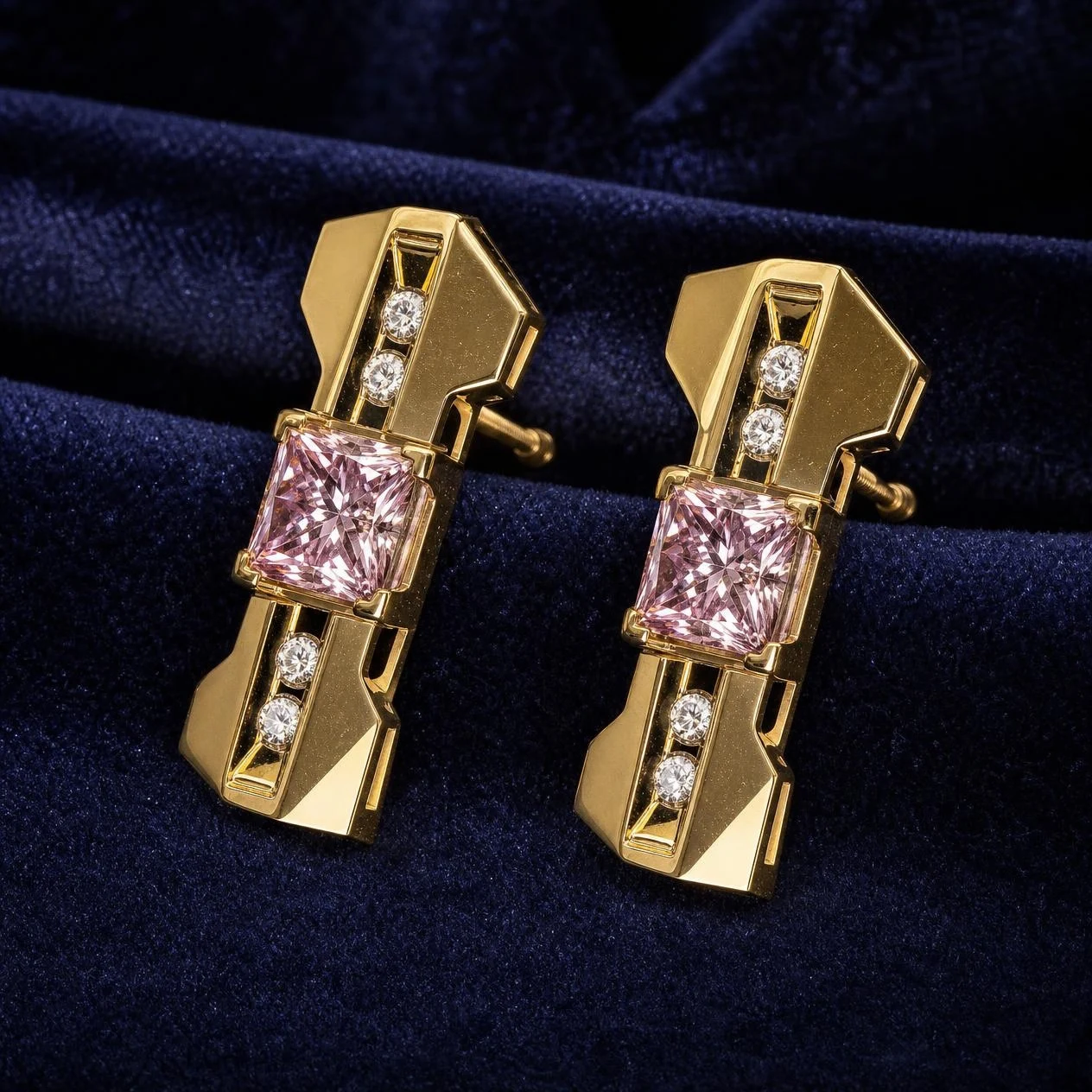 Vessillo di Ferro — made to order by 2N Master Artisans