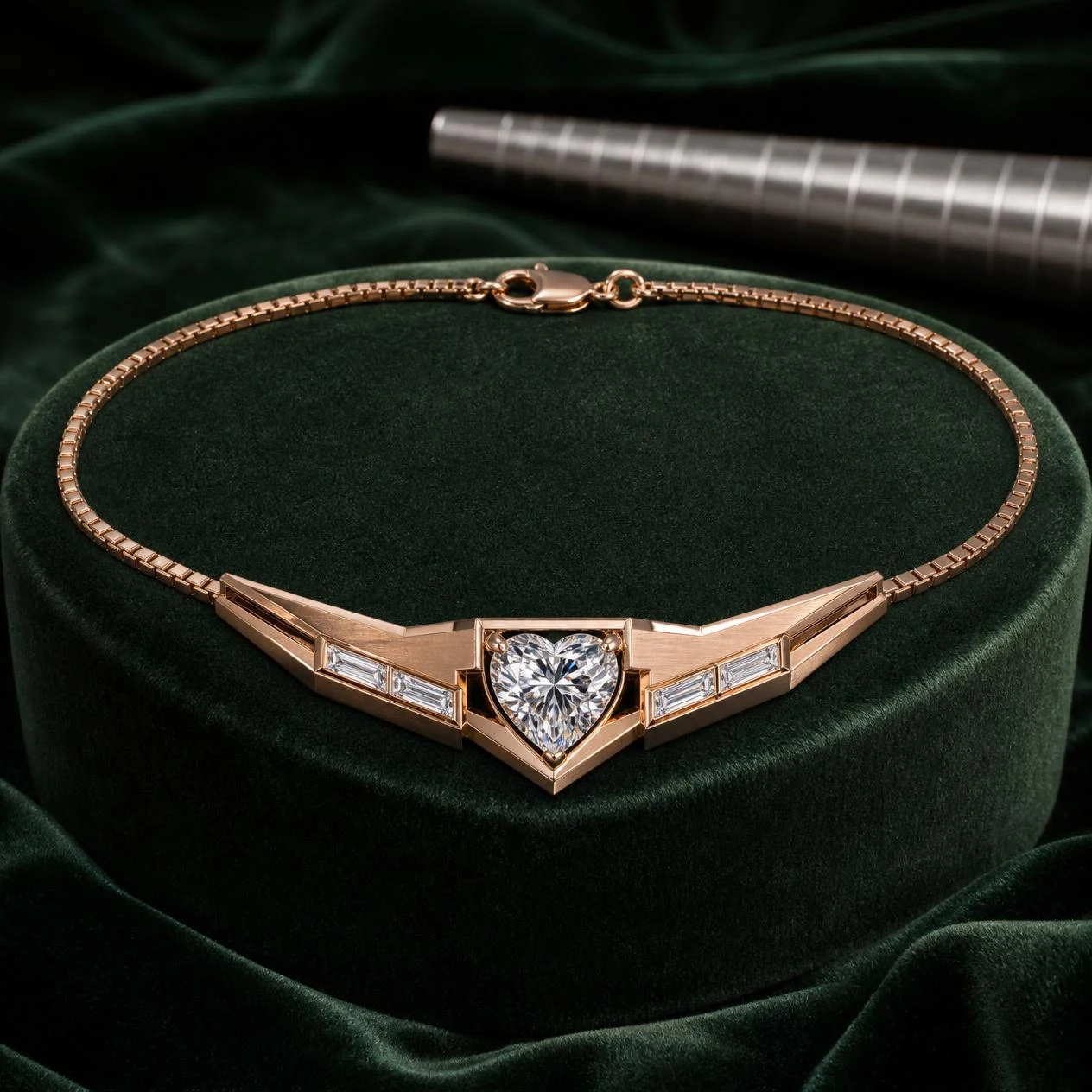 Glaciale Antico, 2.28 ct tw heart lab grown diamond men’s necklace in rose gold (front view)