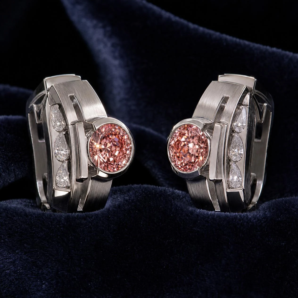 Pretoriano Antico, 3.96 ct tw round lab grown diamond men’s earrings in 18K white gold (front view)