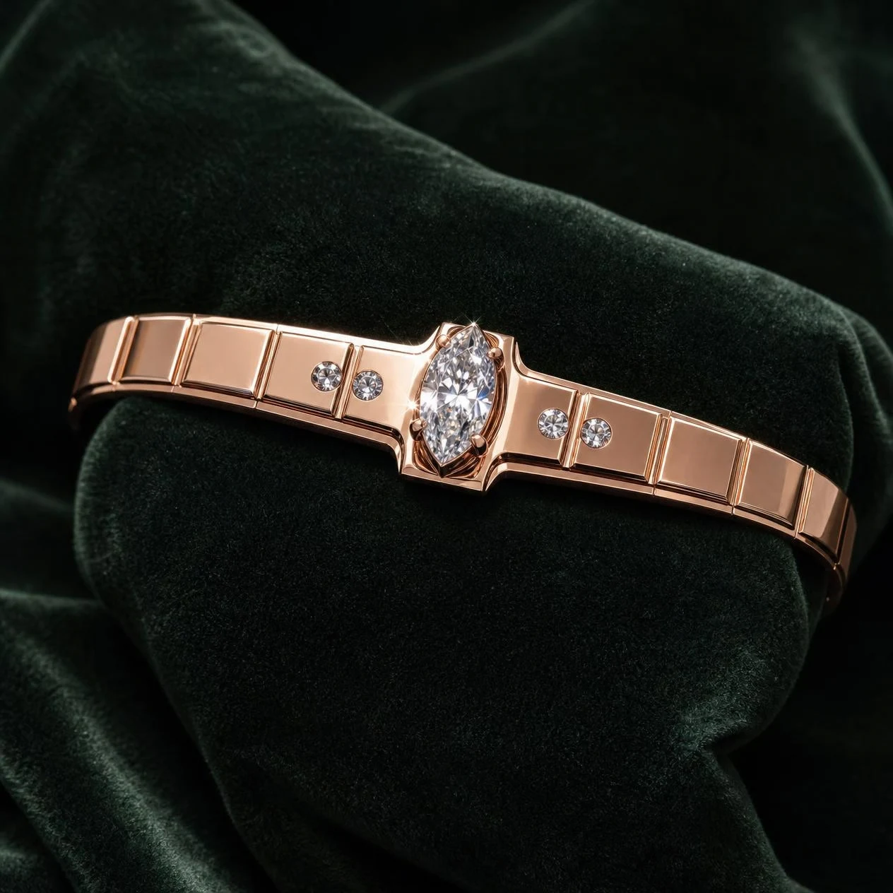 Legionario Silenzioso, rose gold lab-grown diamond bracelet